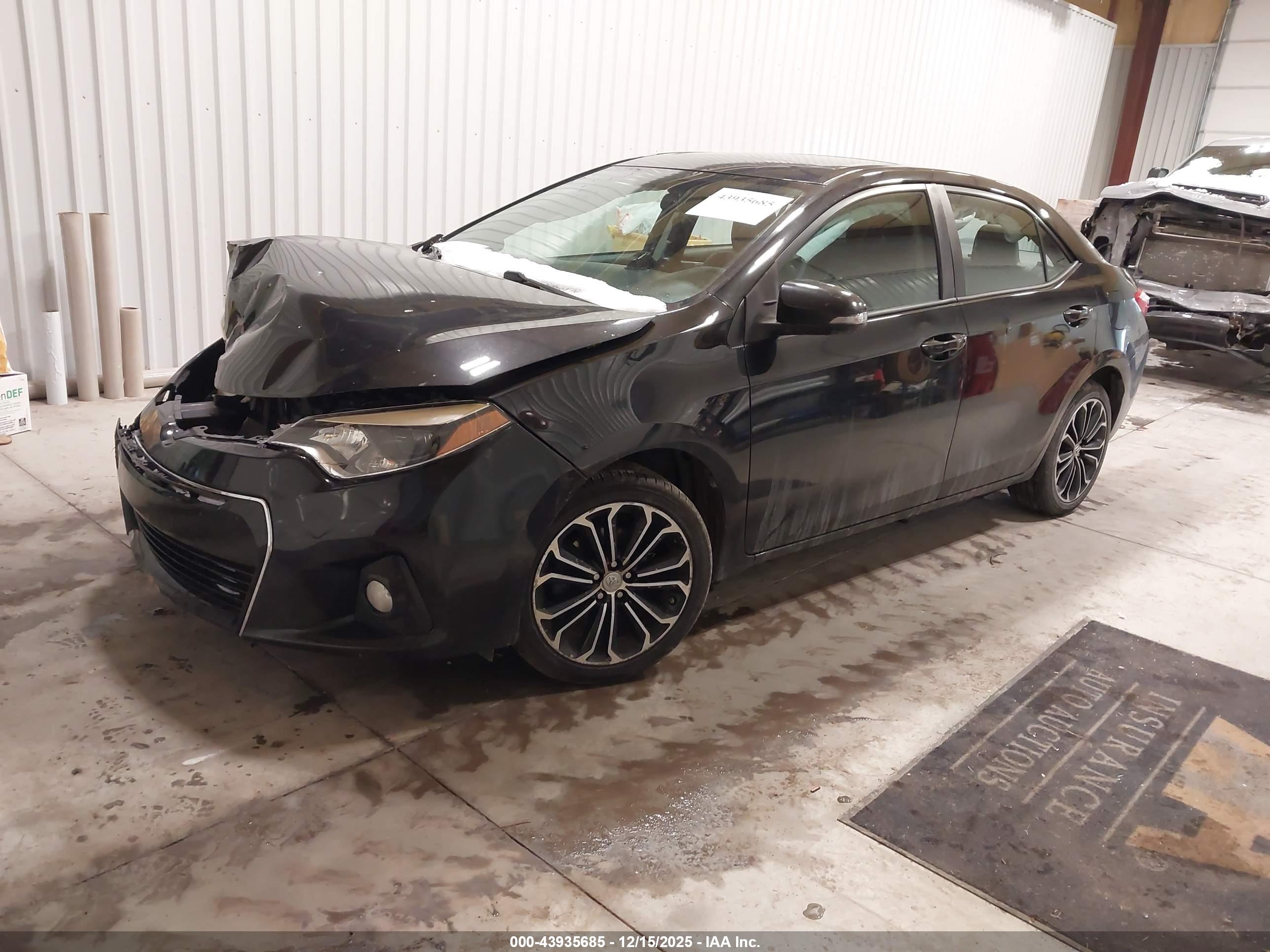 TOYOTA COROLLA image 2