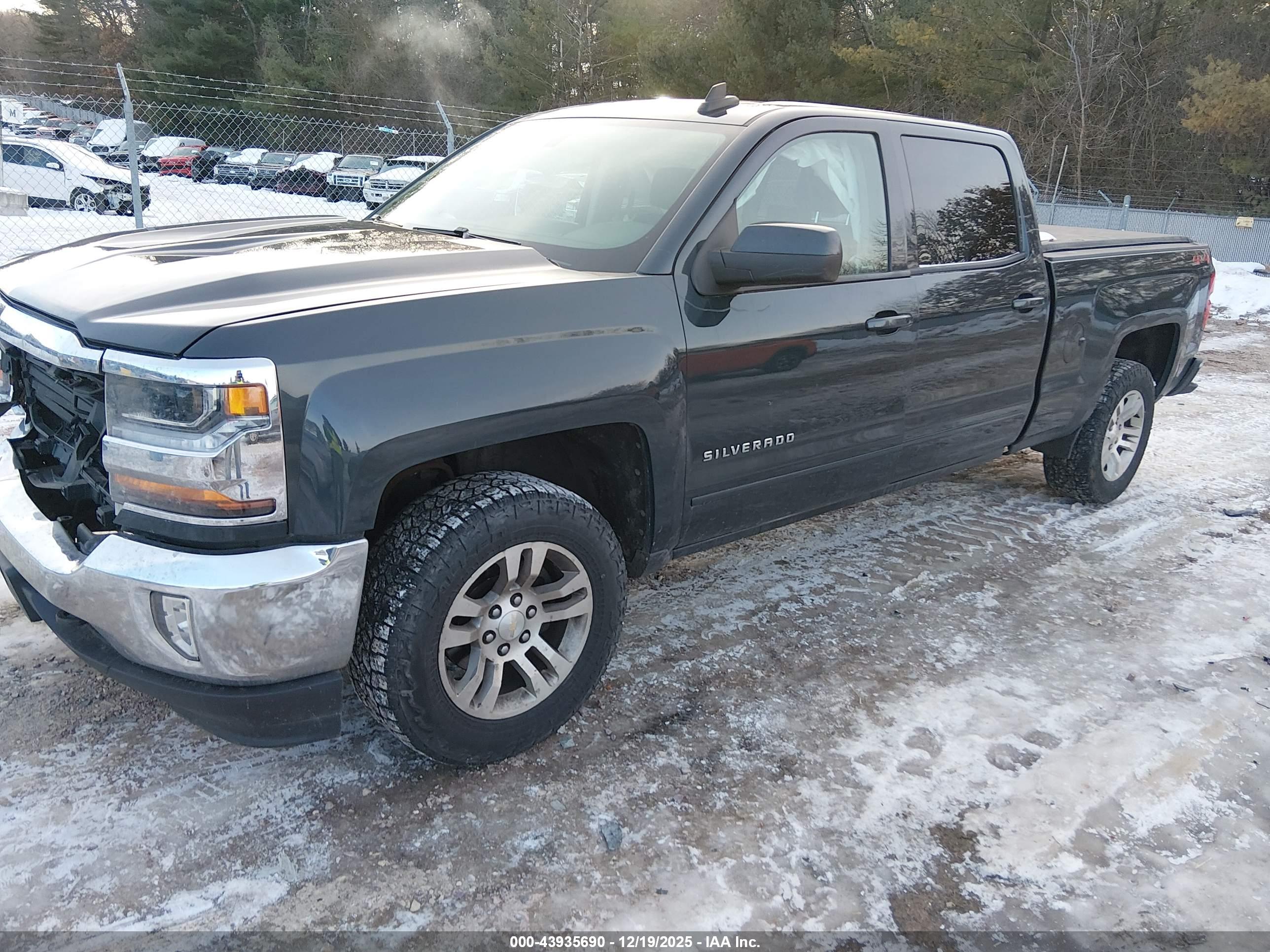 CHEVROLET SILVERADO image 2