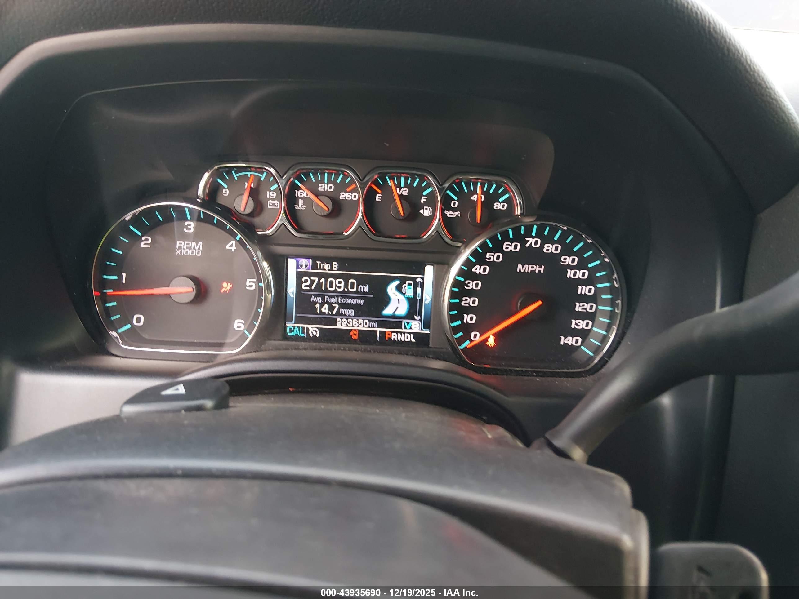 CHEVROLET SILVERADO image 7