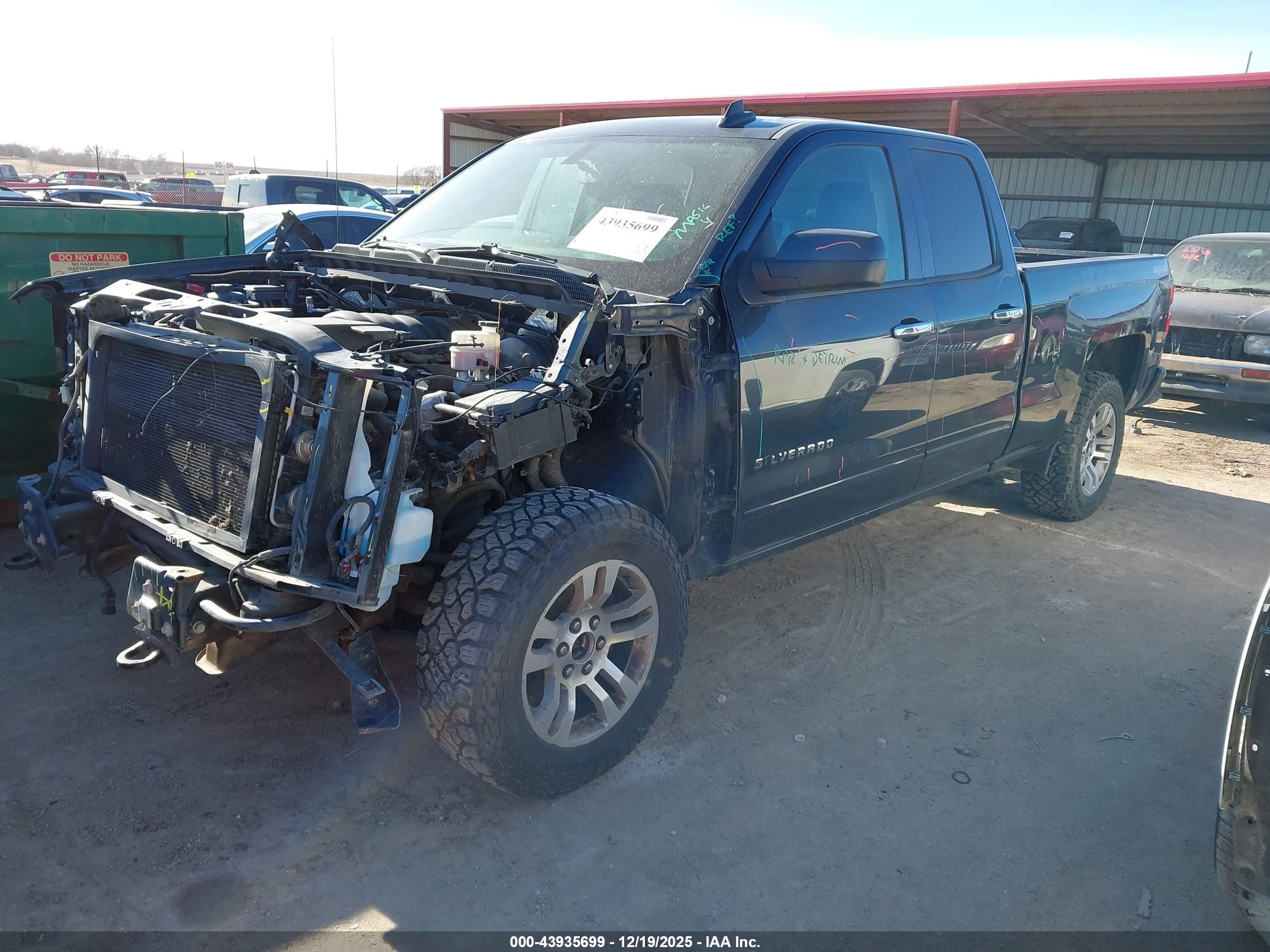 CHEVROLET SILVERADO image 2