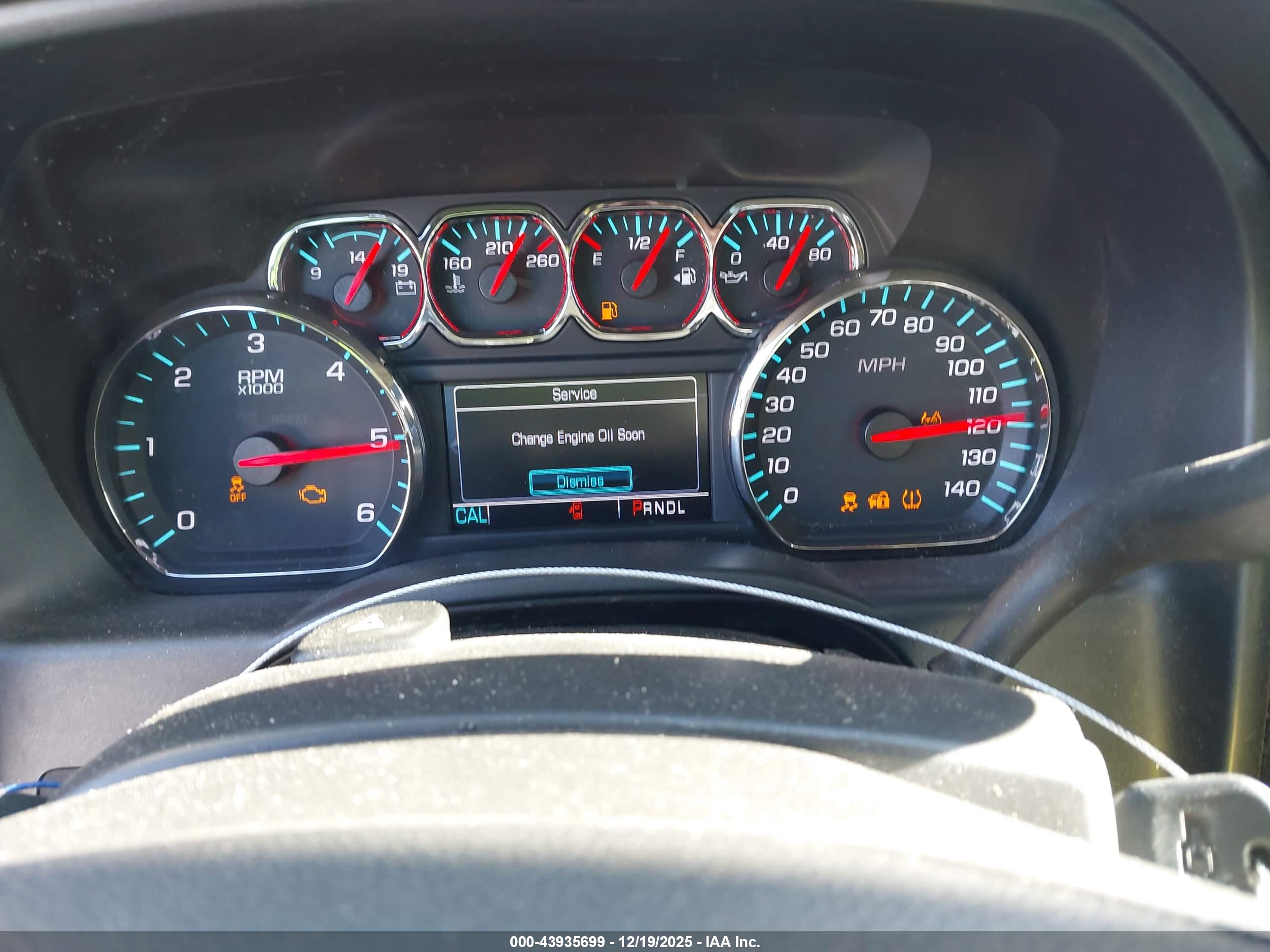 CHEVROLET SILVERADO image 7