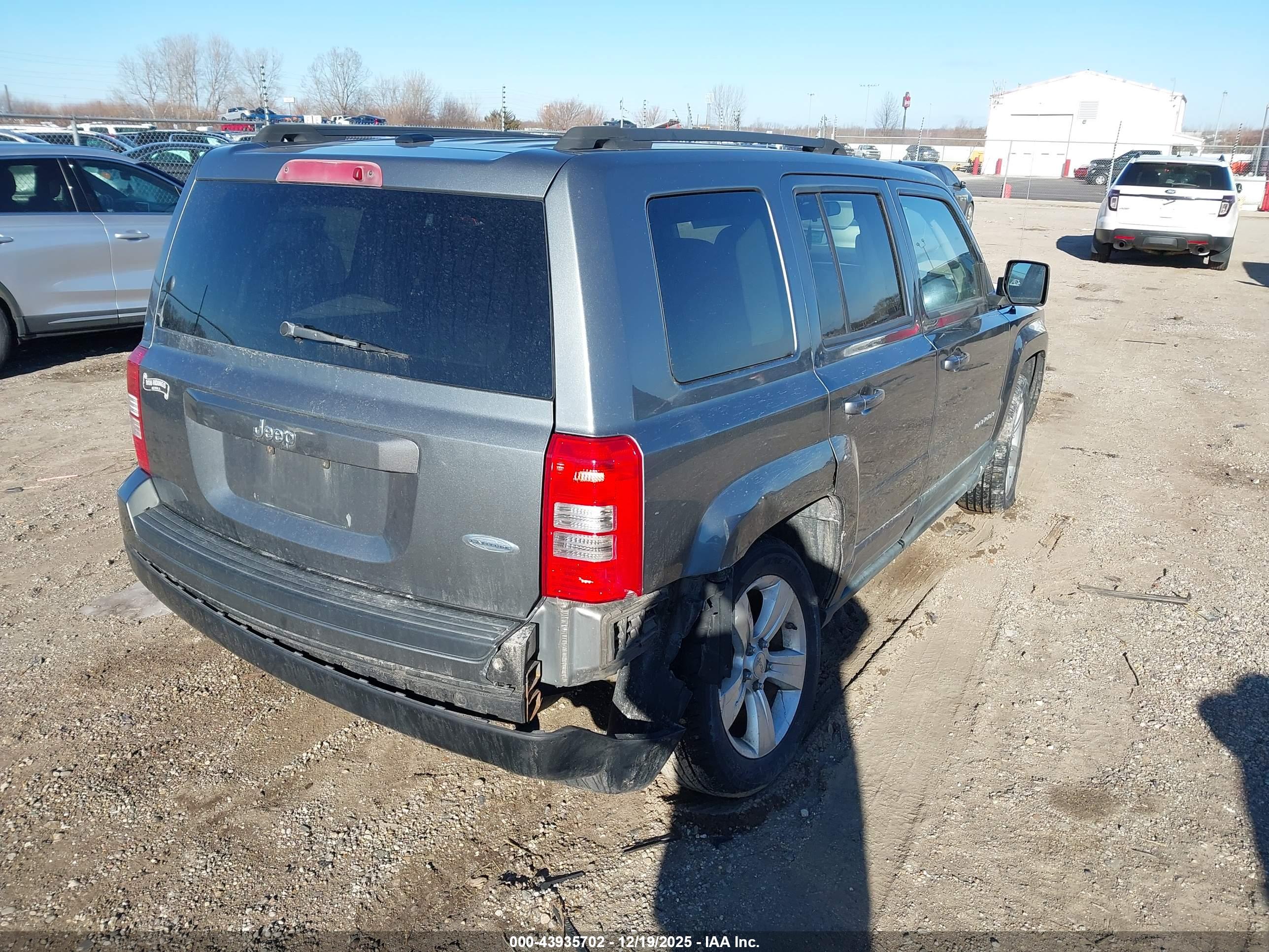 JEEP PATRIOT image 4