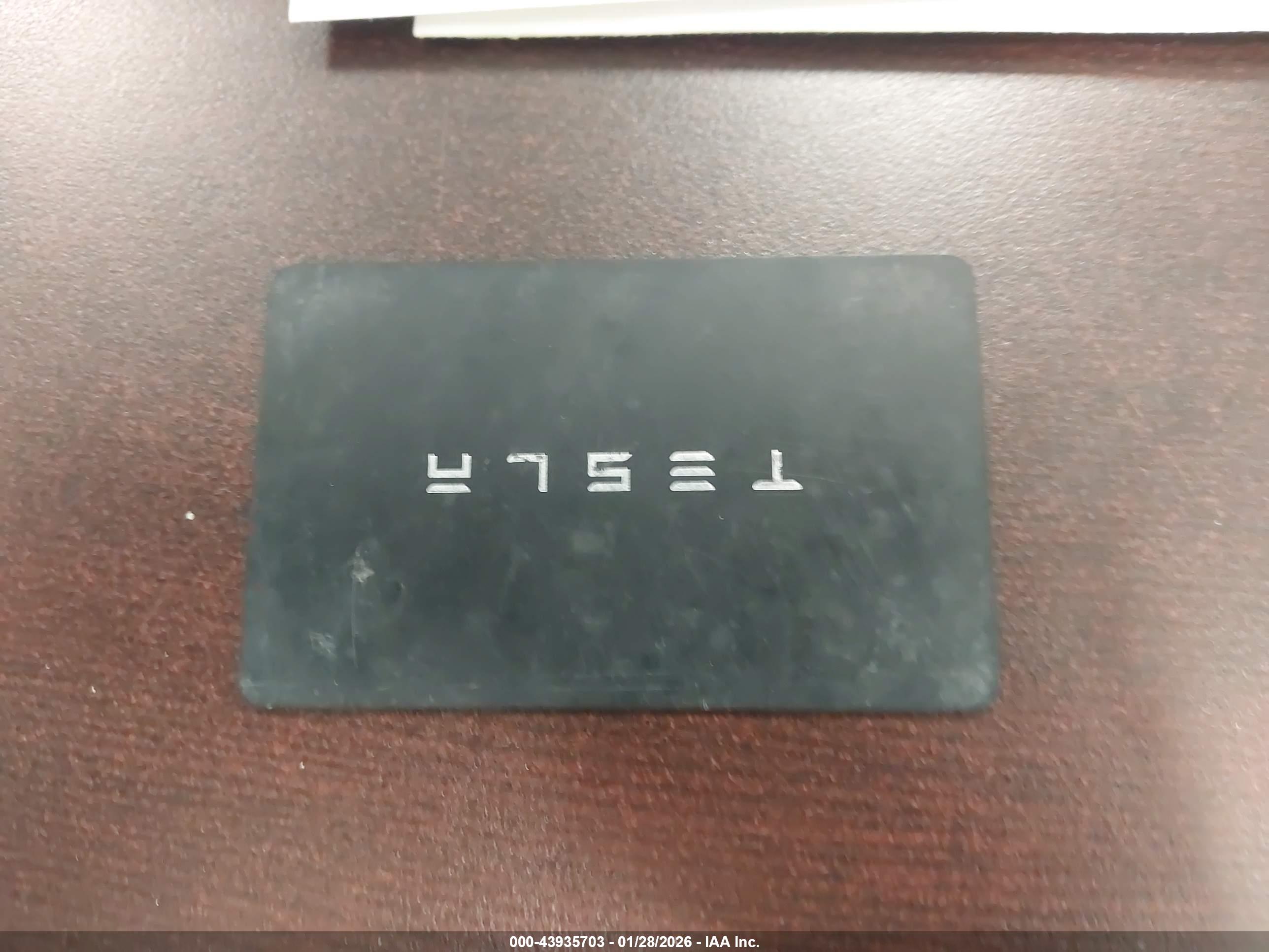 TESLA MODEL image 11