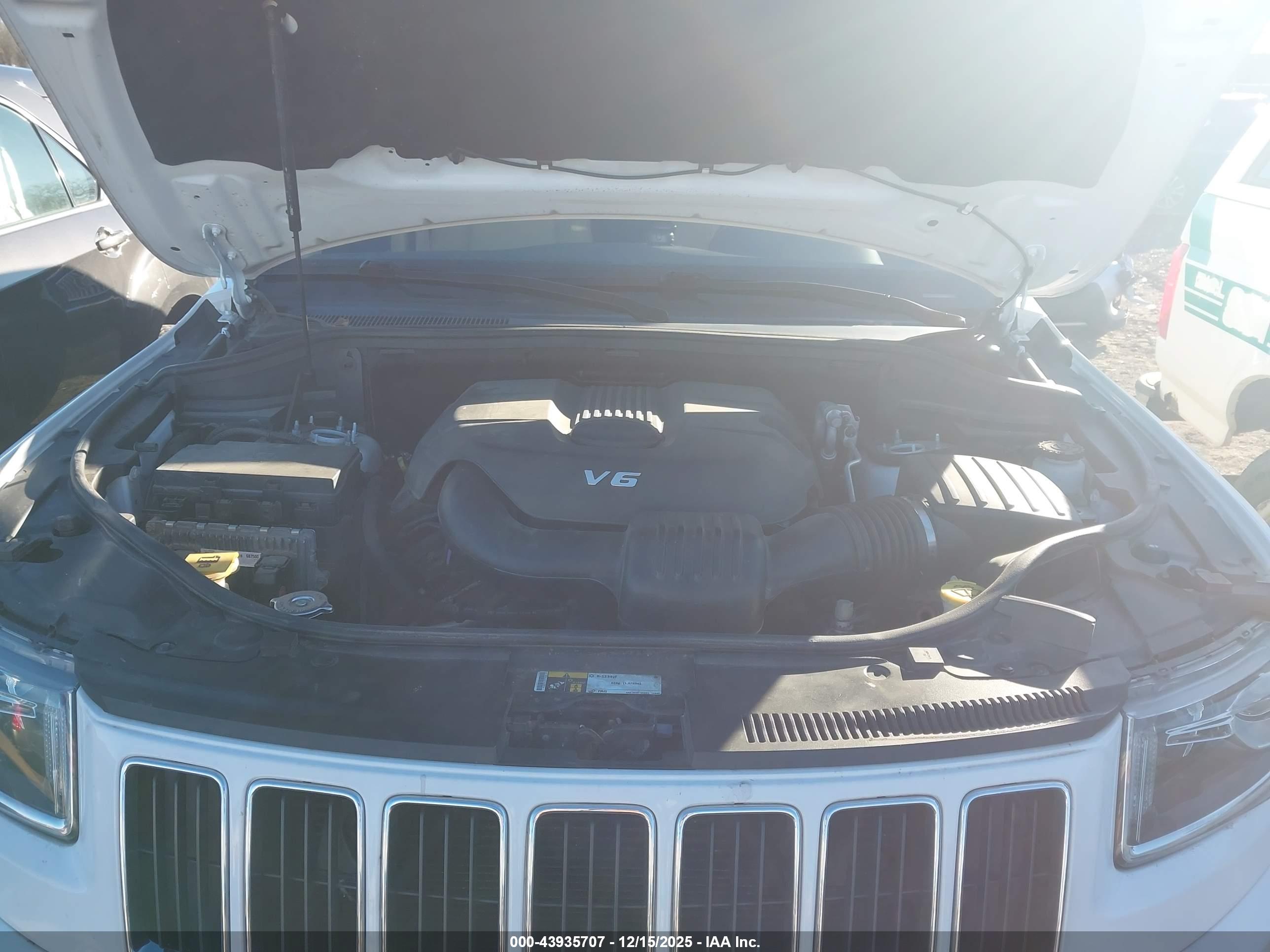 JEEP GRAND image 10