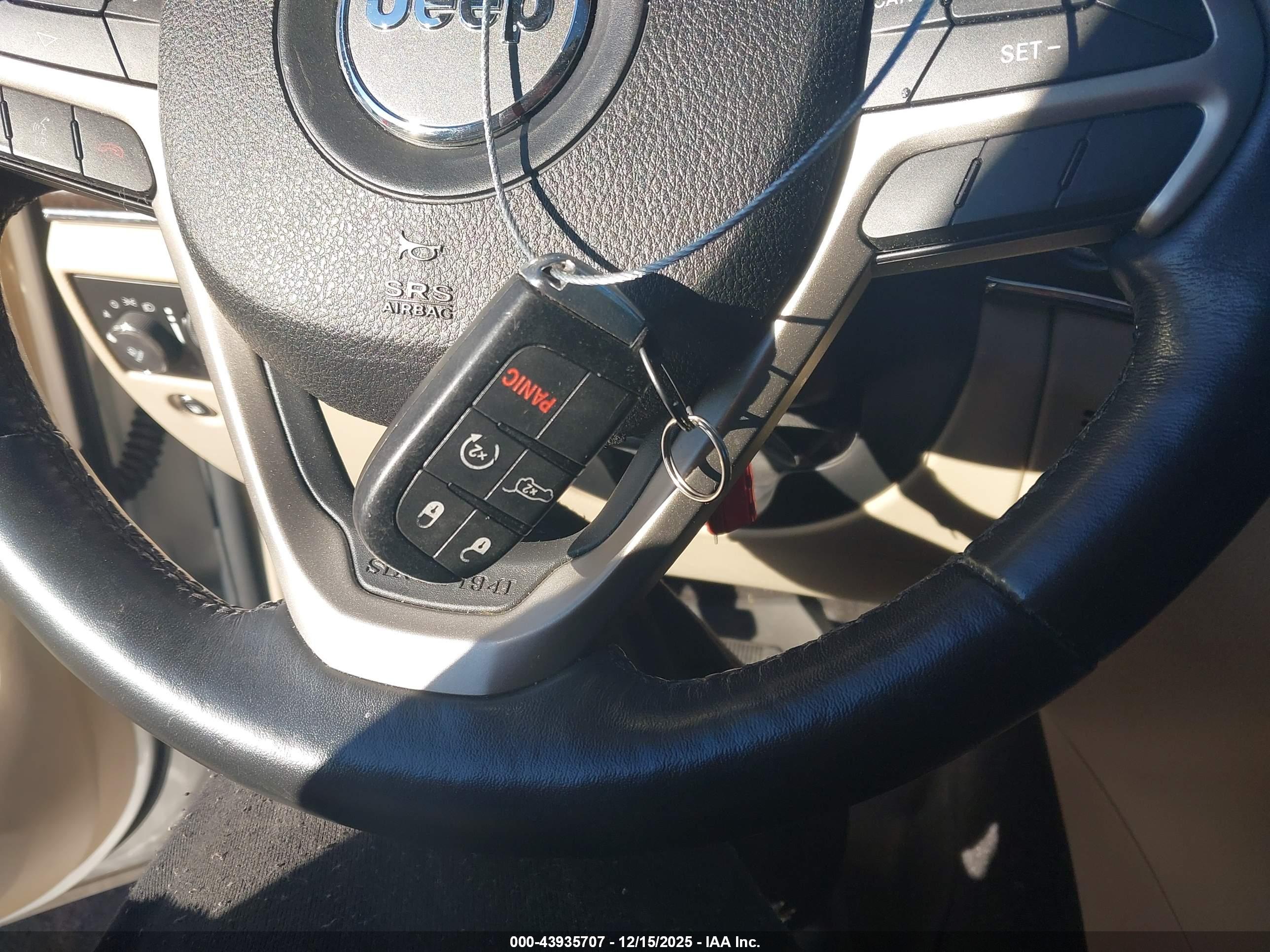 JEEP GRAND image 11