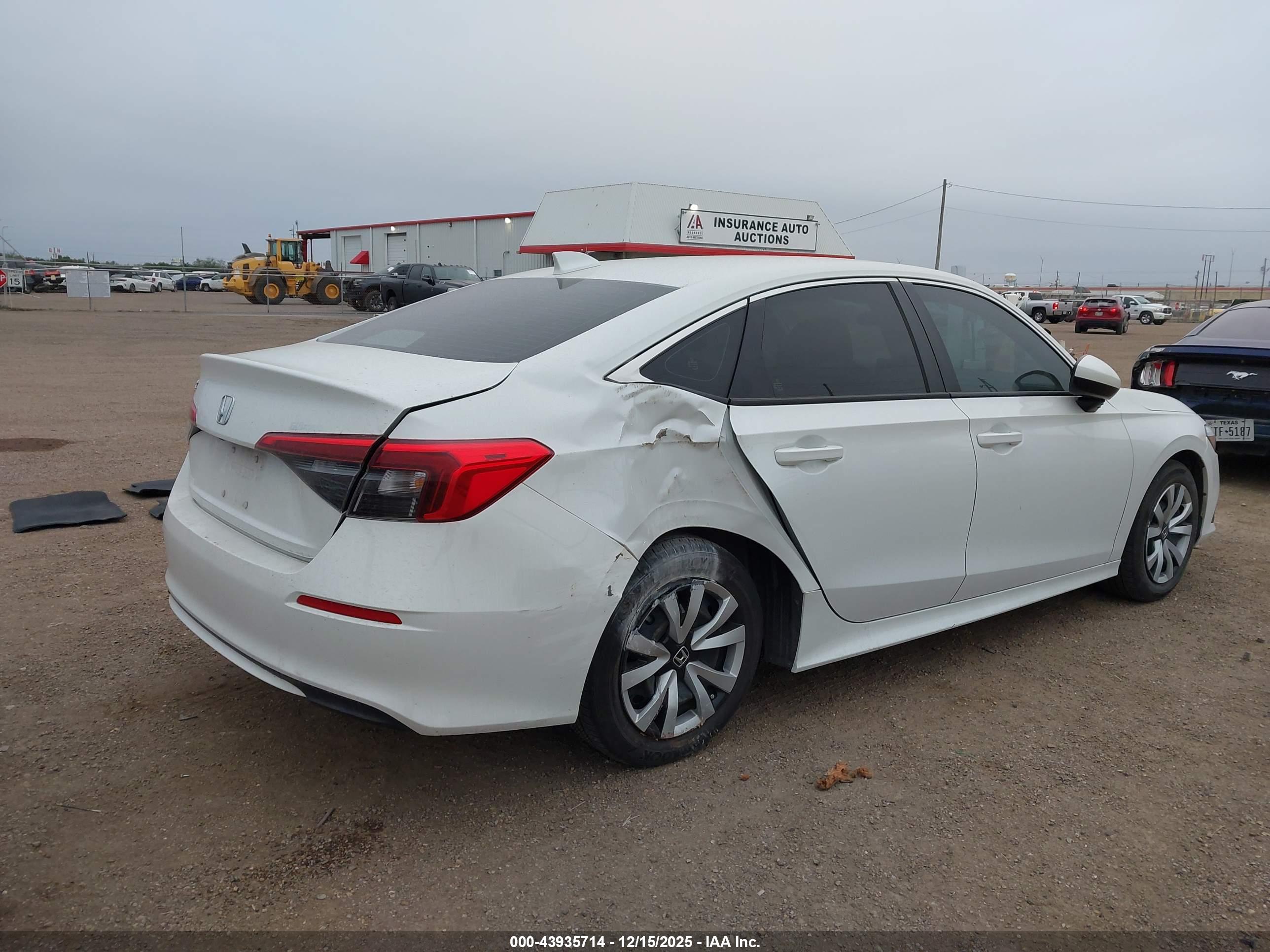 HONDA CIVIC image 4