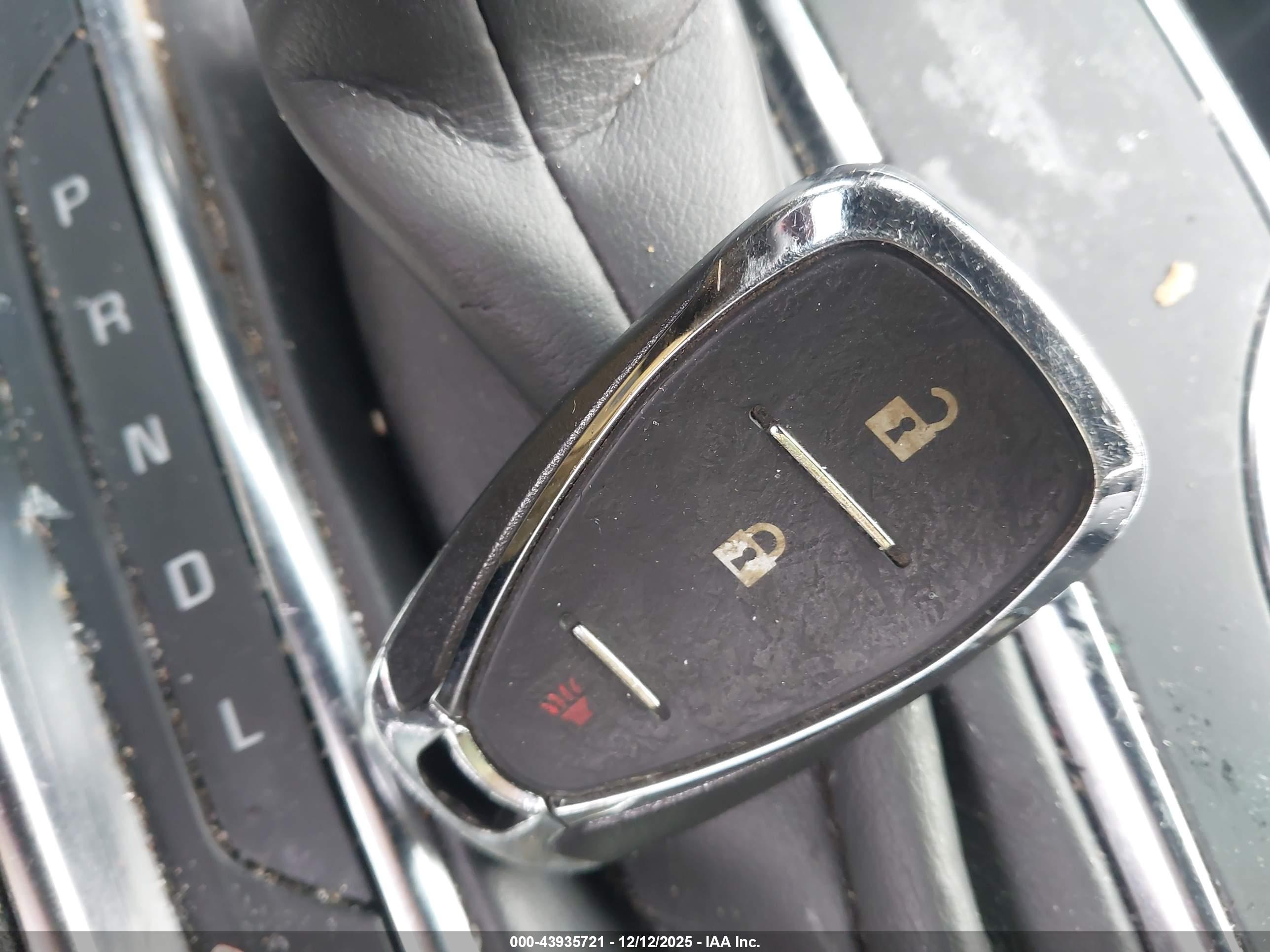 CHEVROLET TRAVERSE image 11