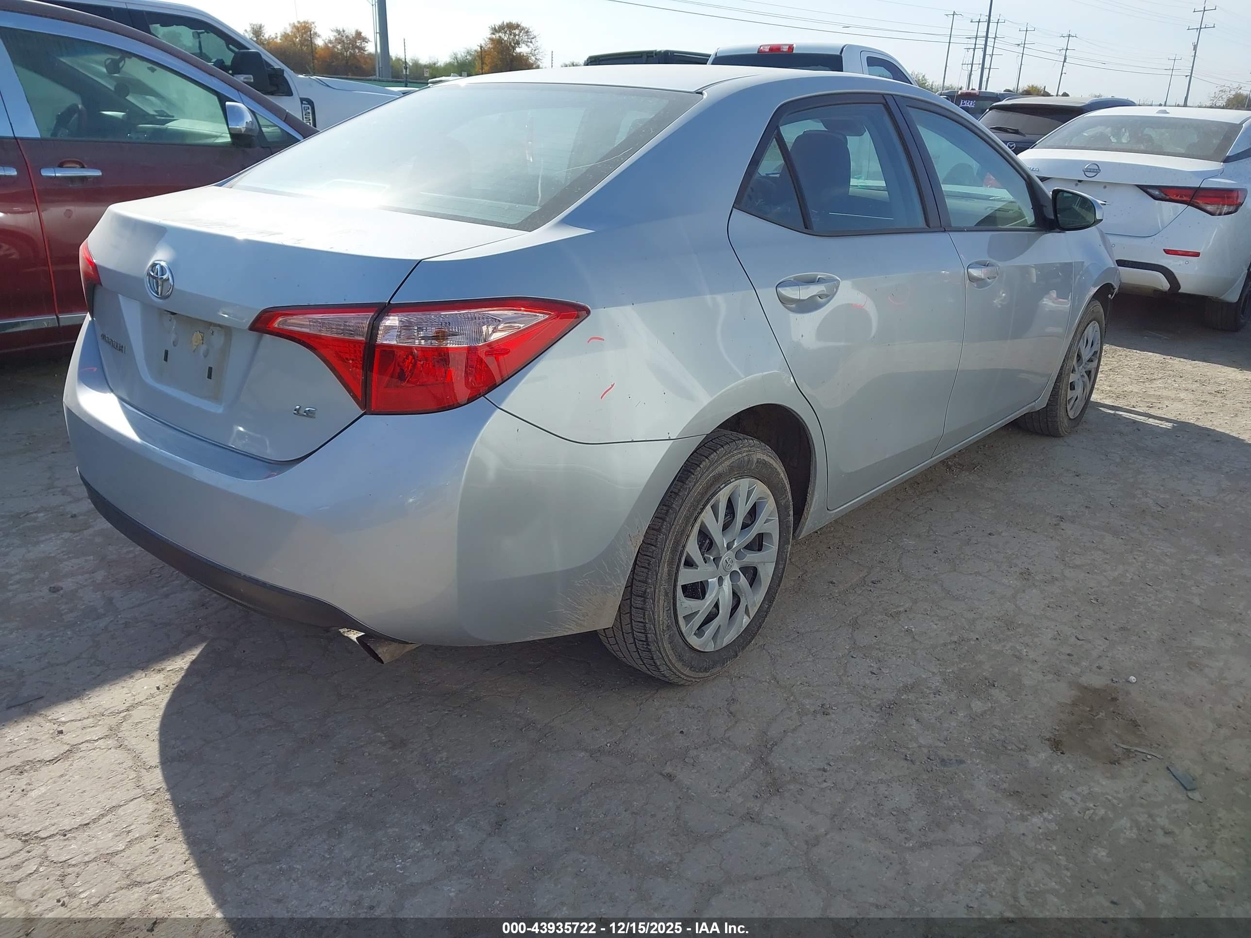 TOYOTA COROLLA image 4