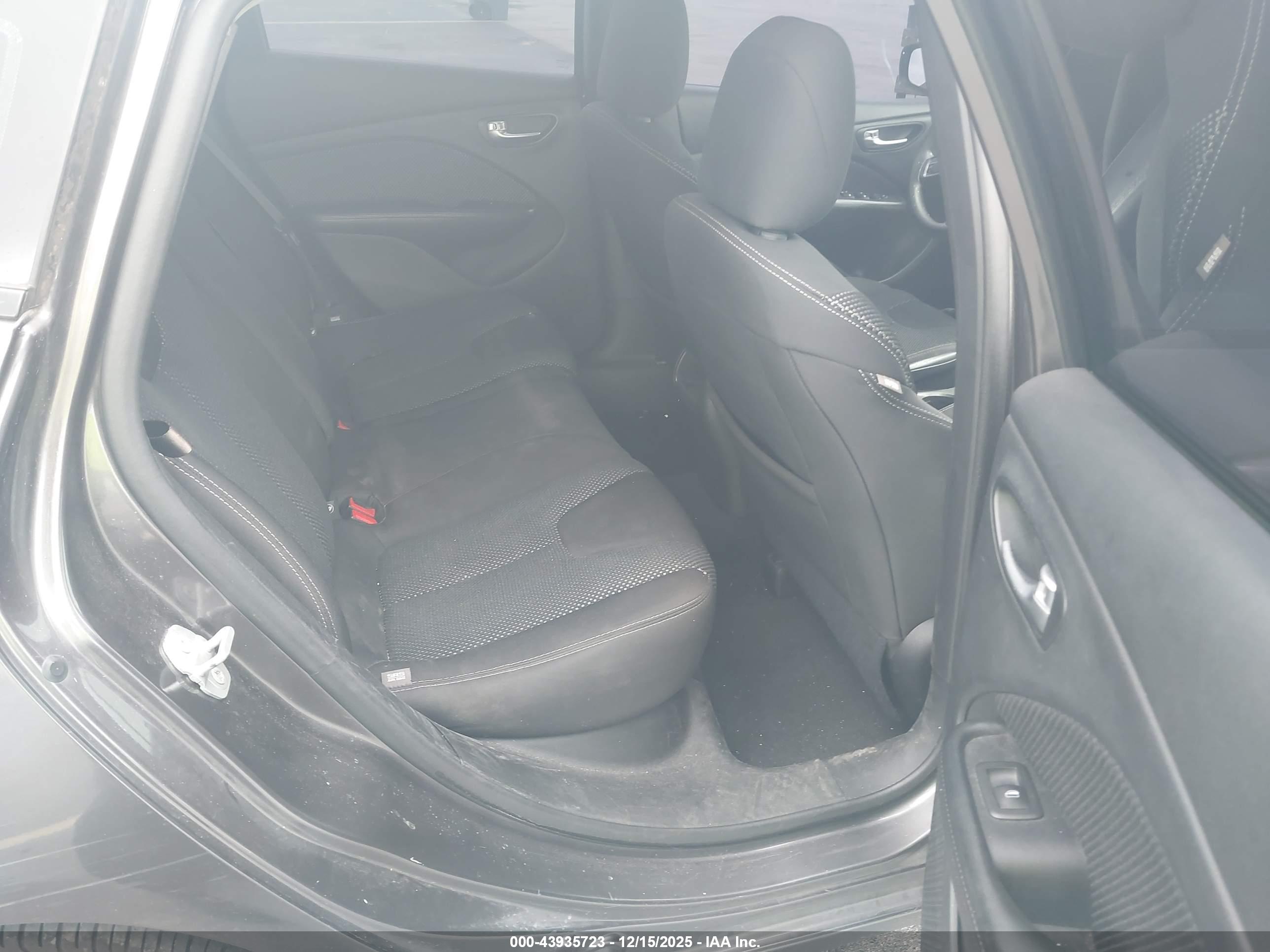 DODGE DART image 8
