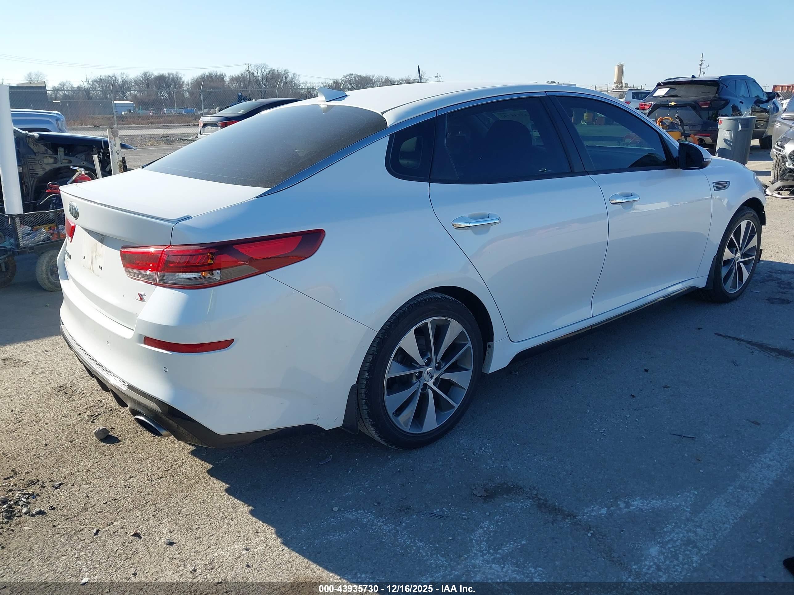 KIA OPTIMA image 4