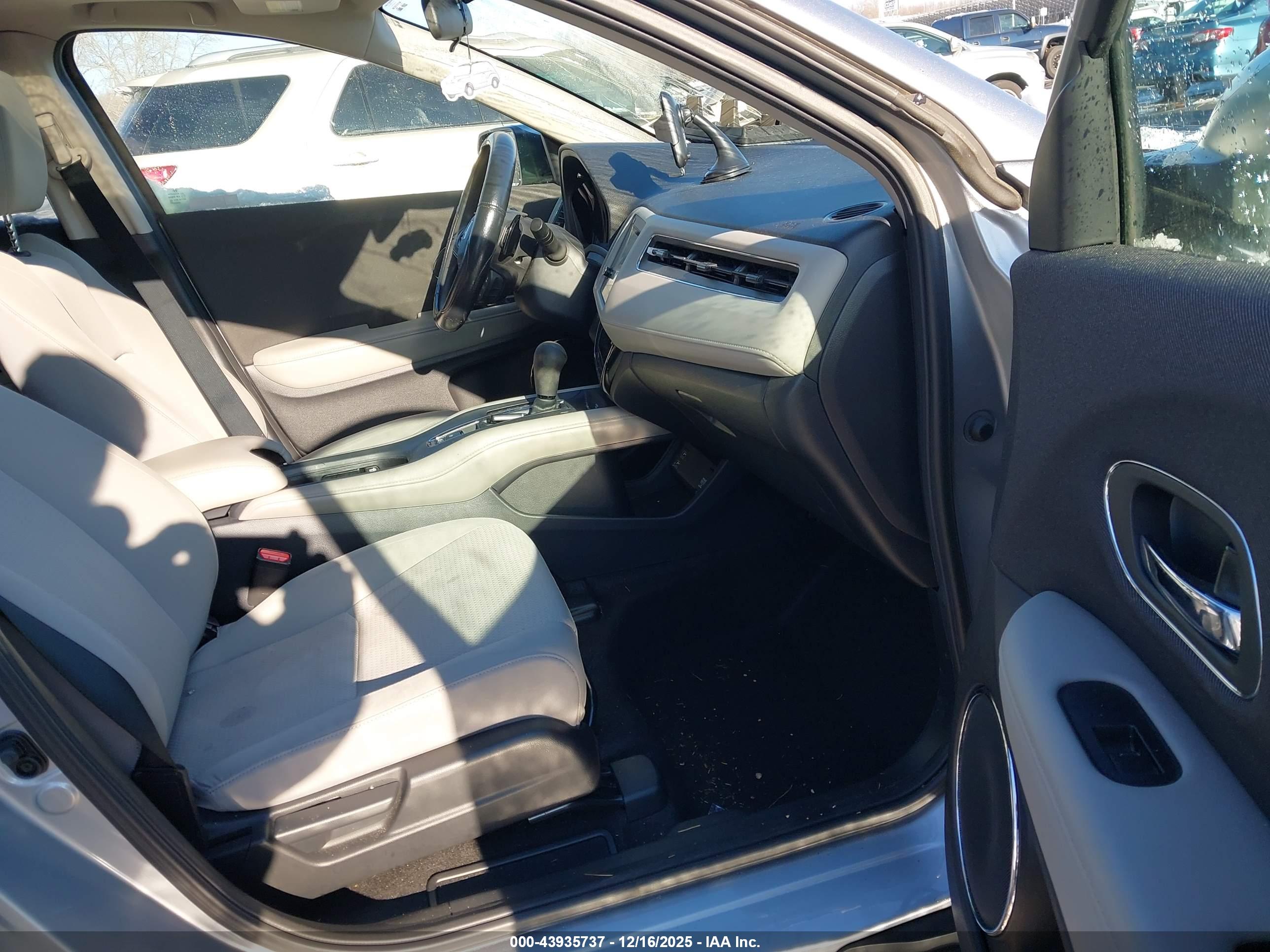 HONDA HR-V image 5