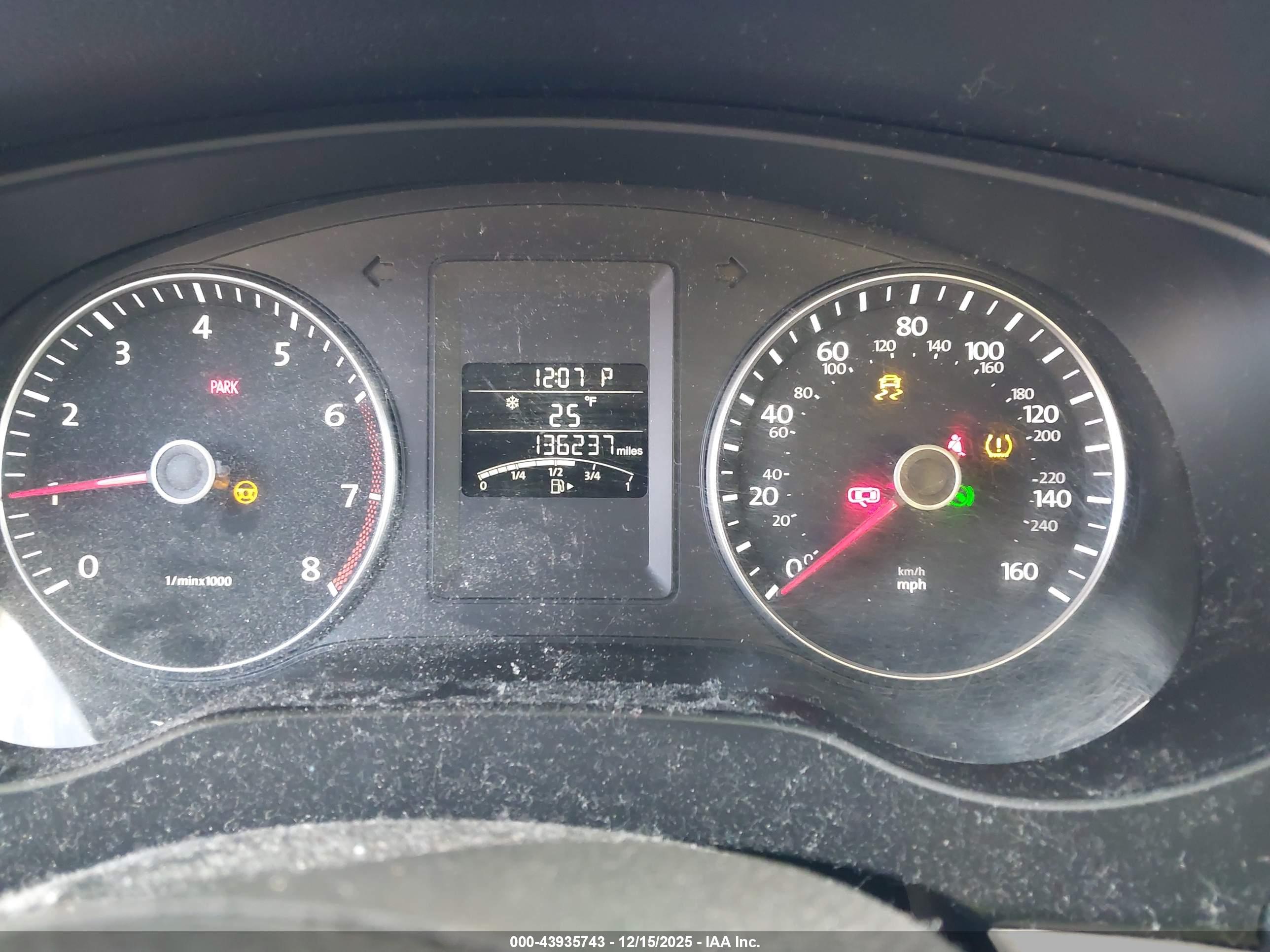 VOLKSWAGEN JETTA image 7