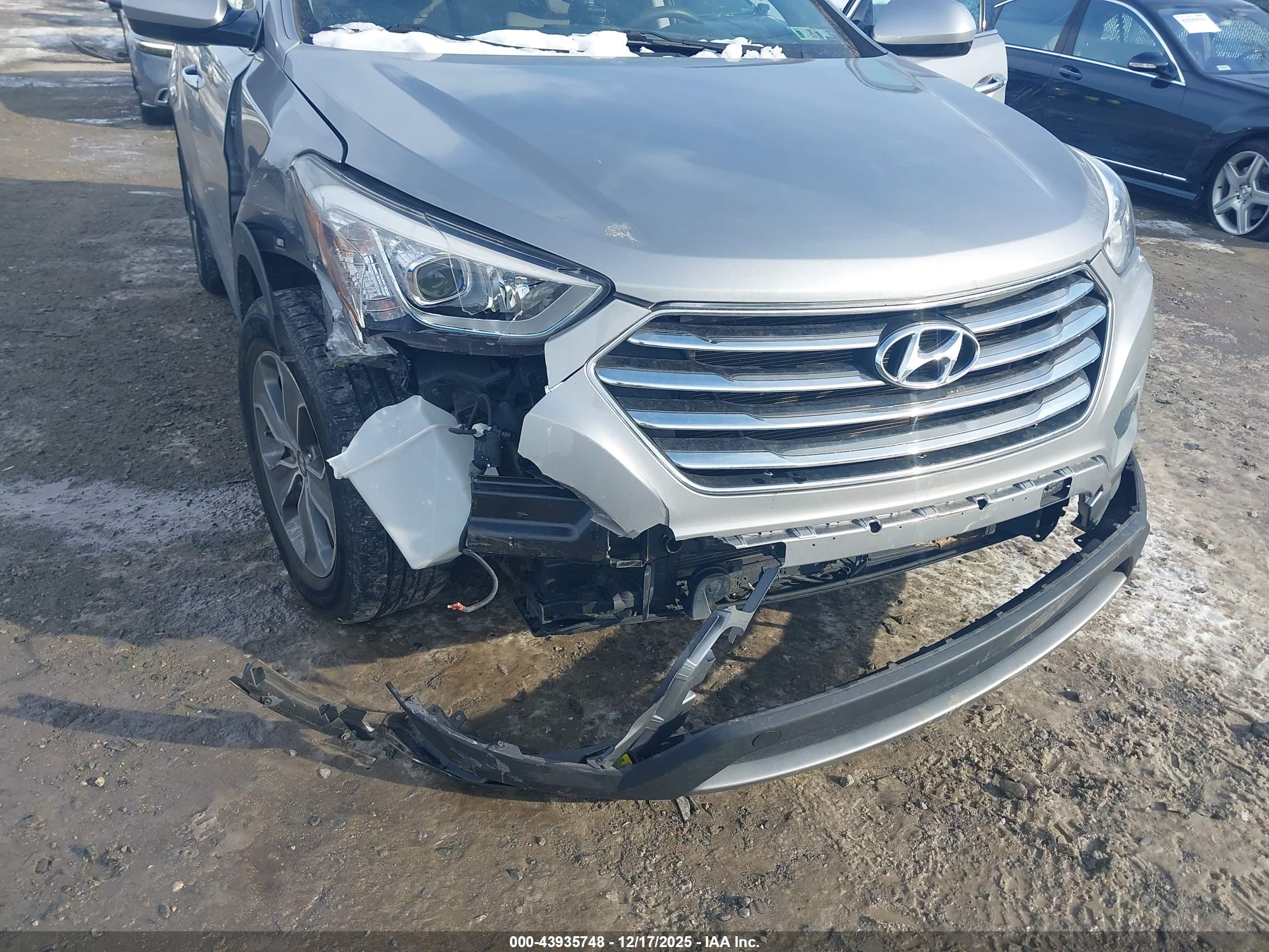 HYUNDAI SANTA image 6
