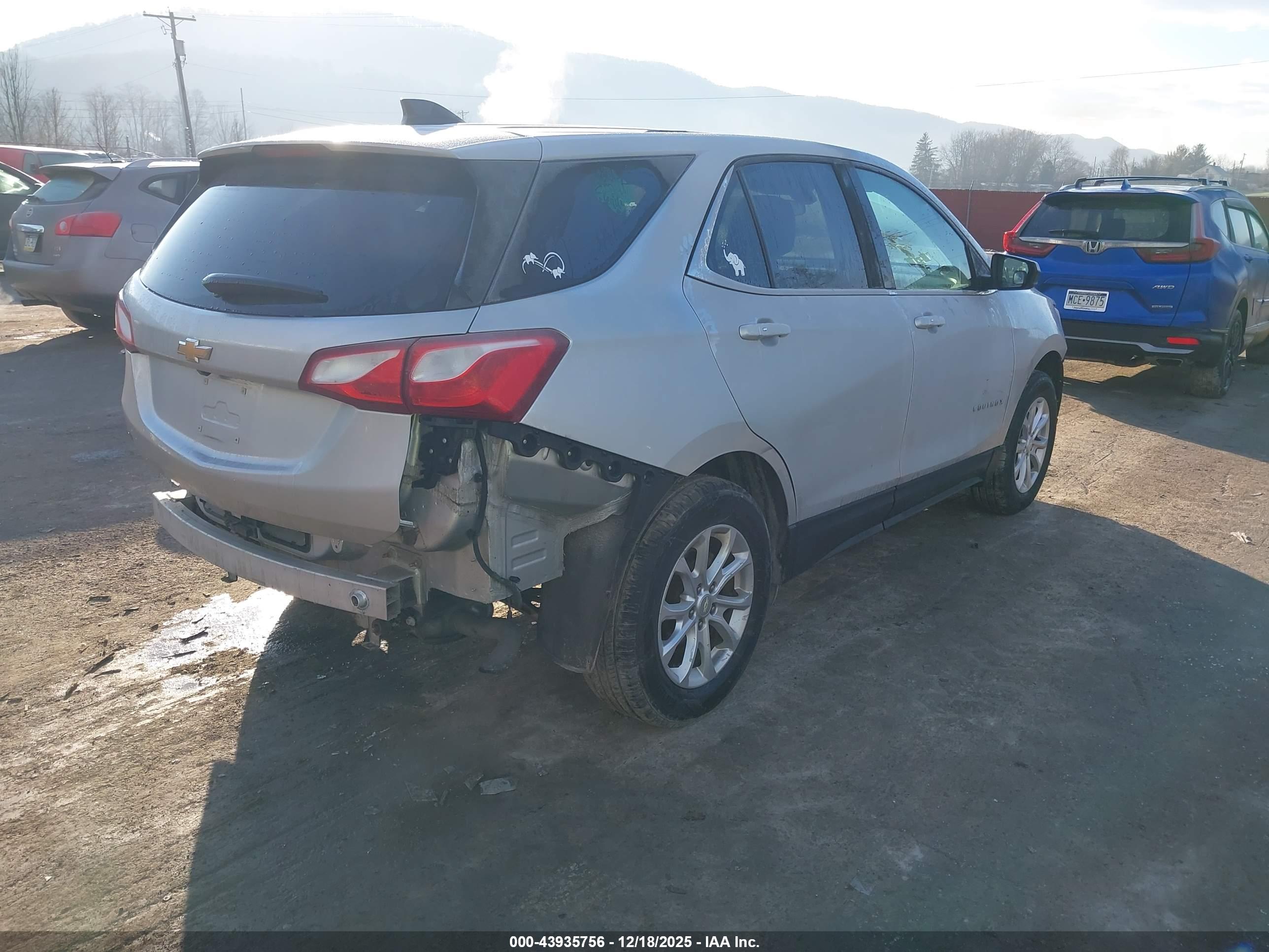 CHEVROLET EQUINOX image 4