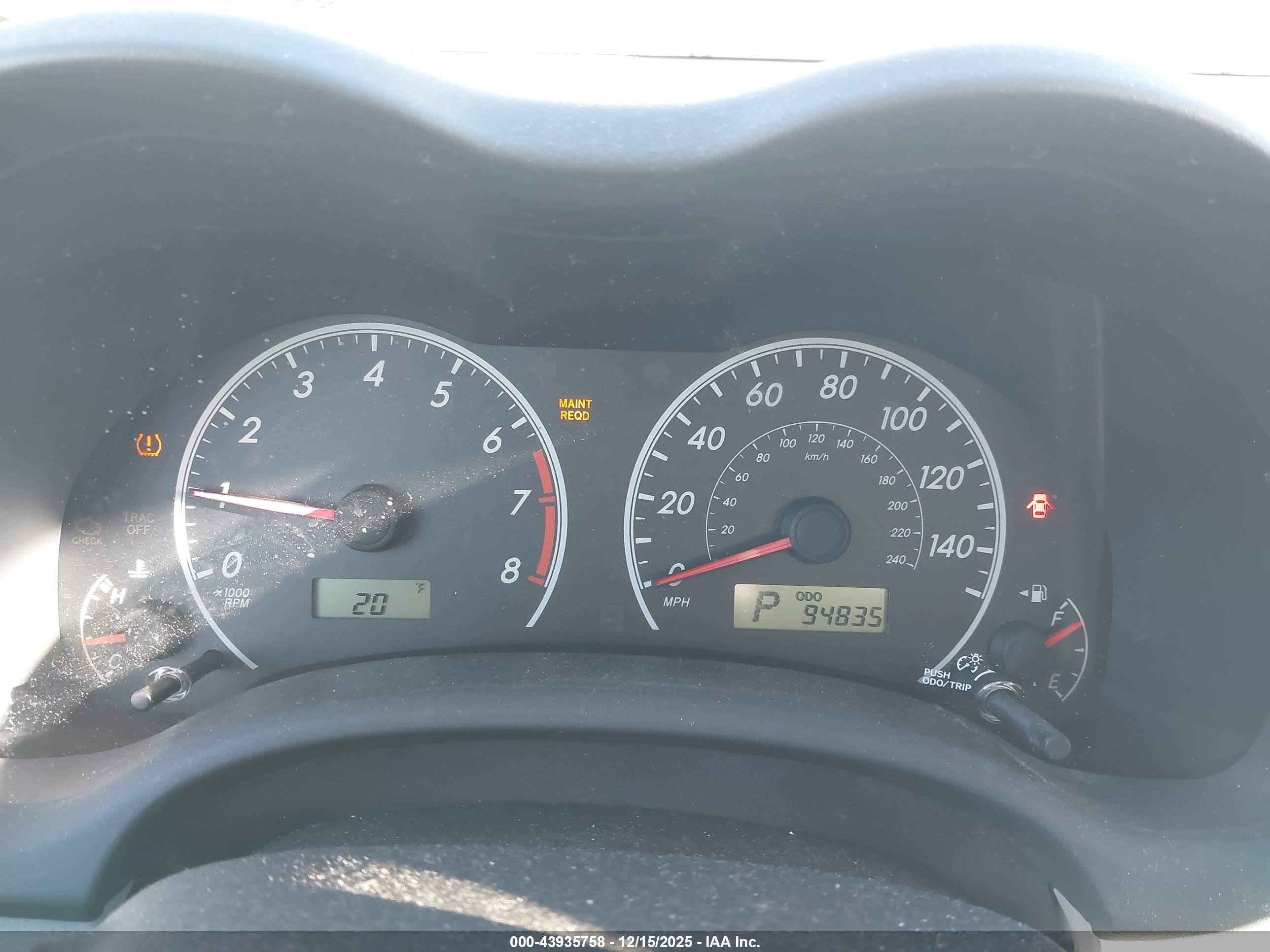 TOYOTA COROLLA image 7