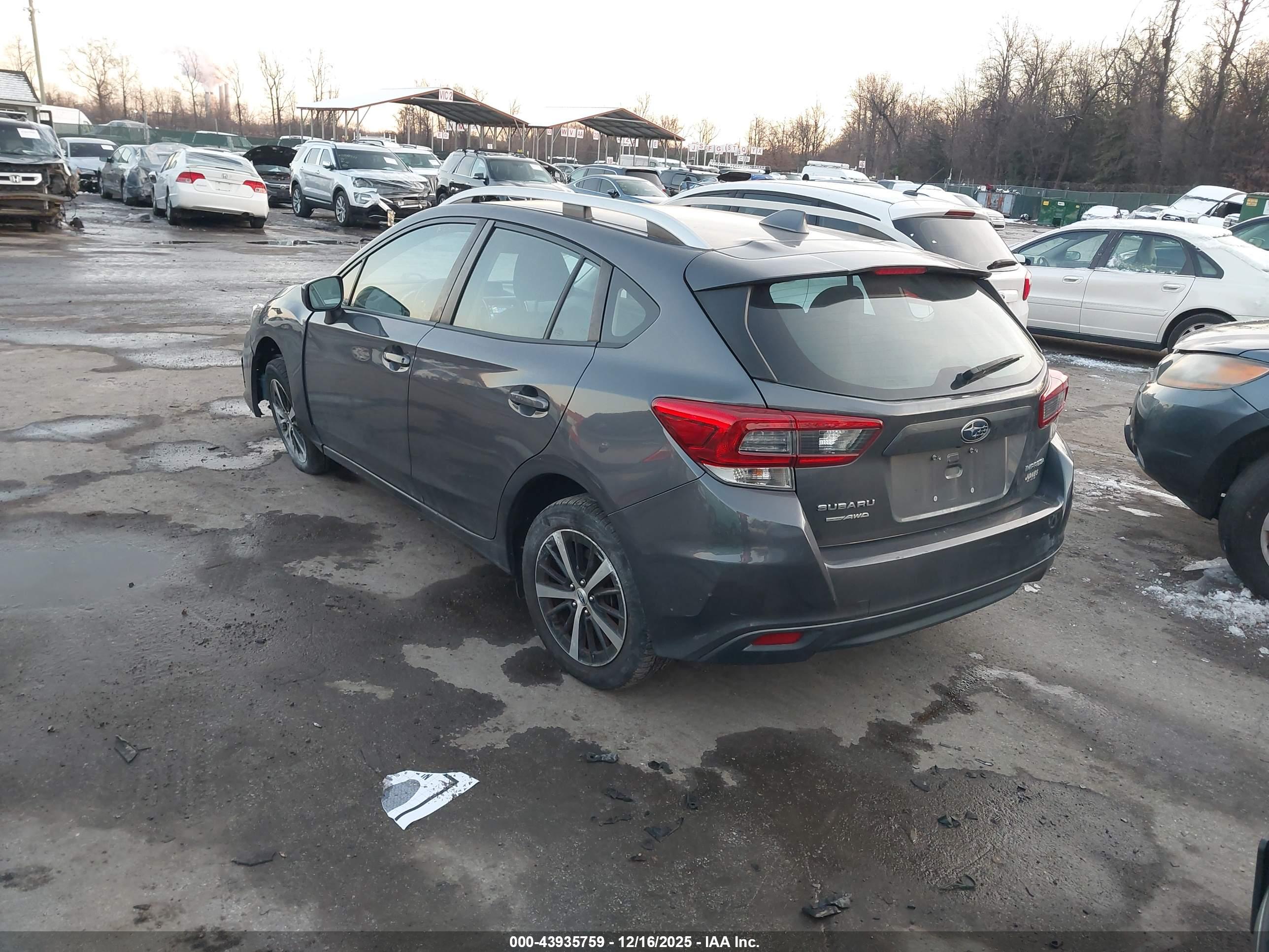 SUBARU IMPREZA image 3