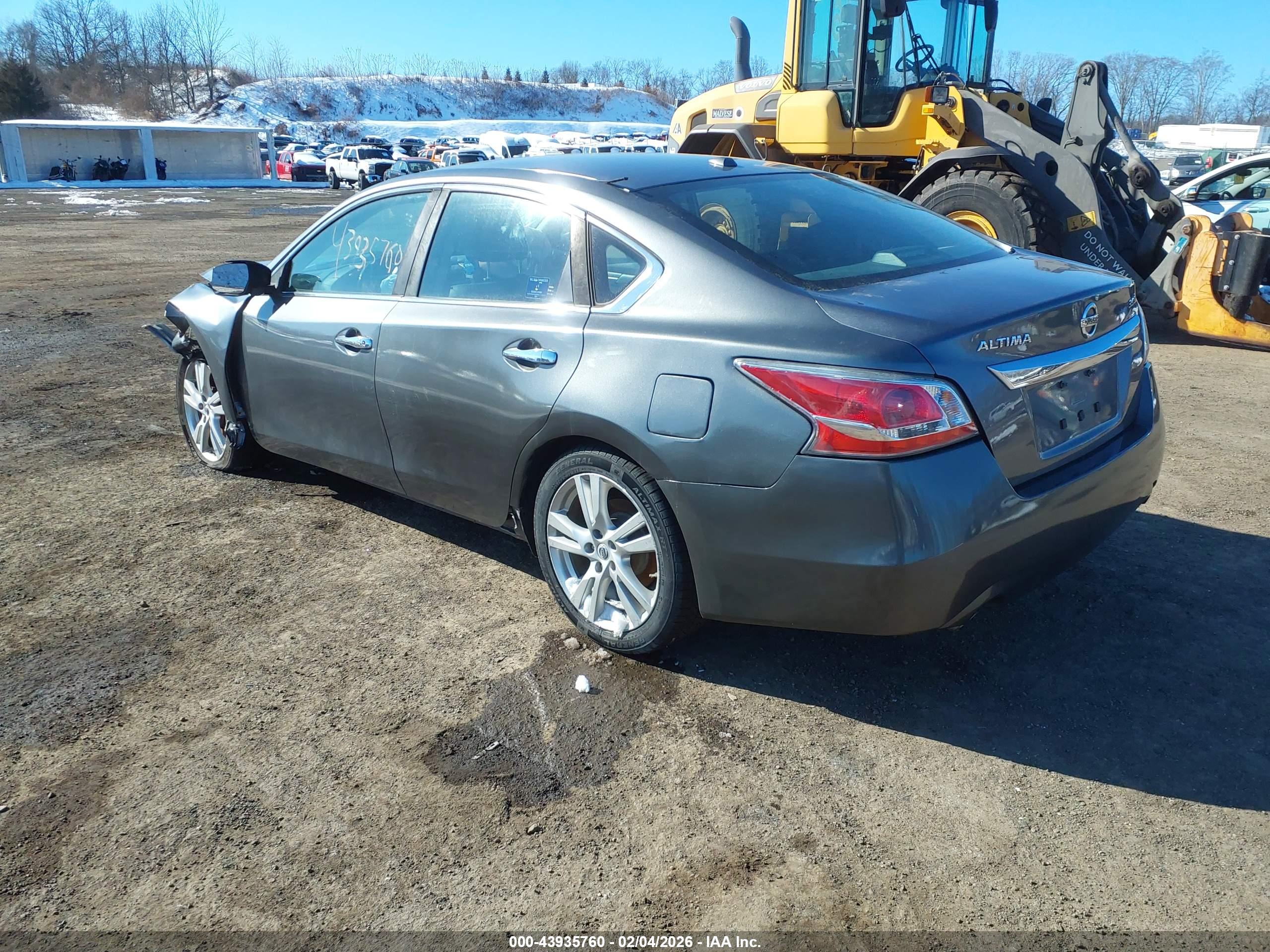 NISSAN ALTIMA image 3