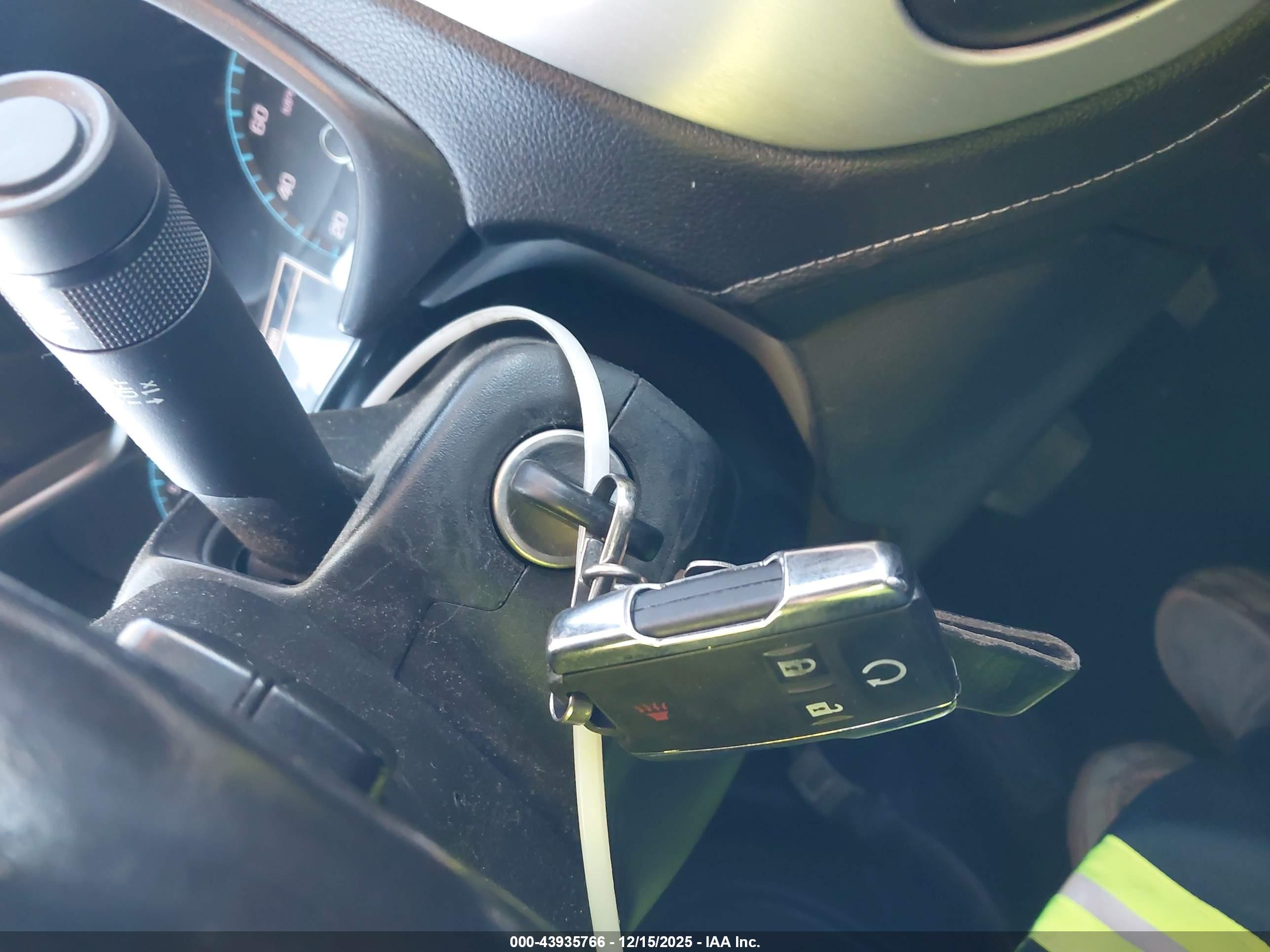 GMC CANYON image 11