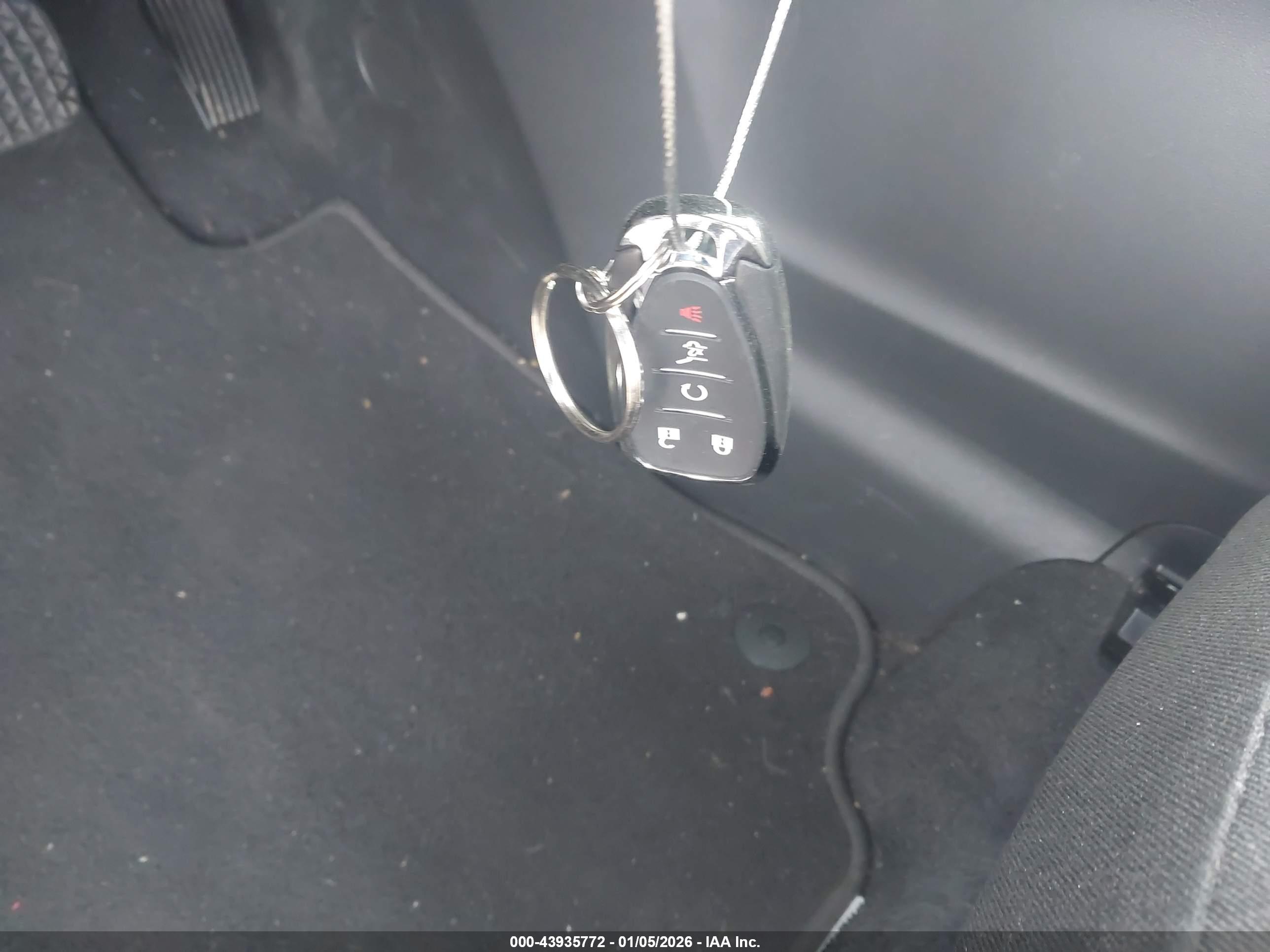 CHEVROLET EQUINOX image 11