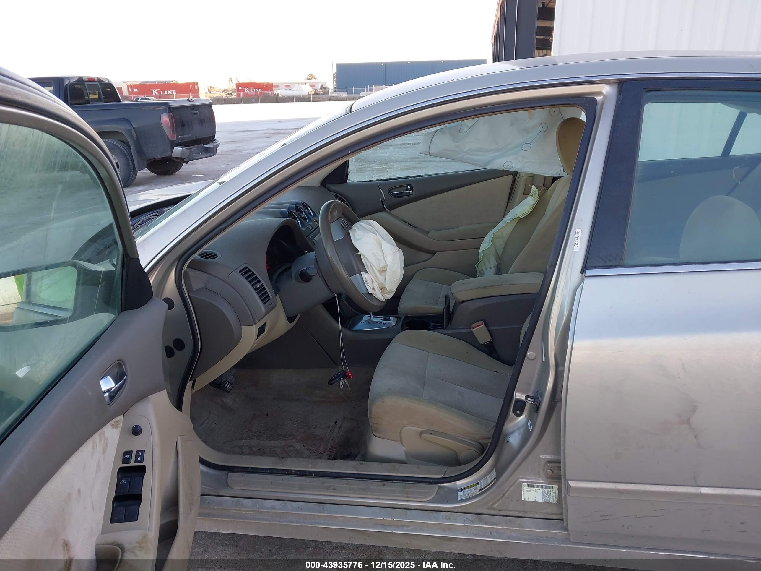 NISSAN ALTIMA image 5