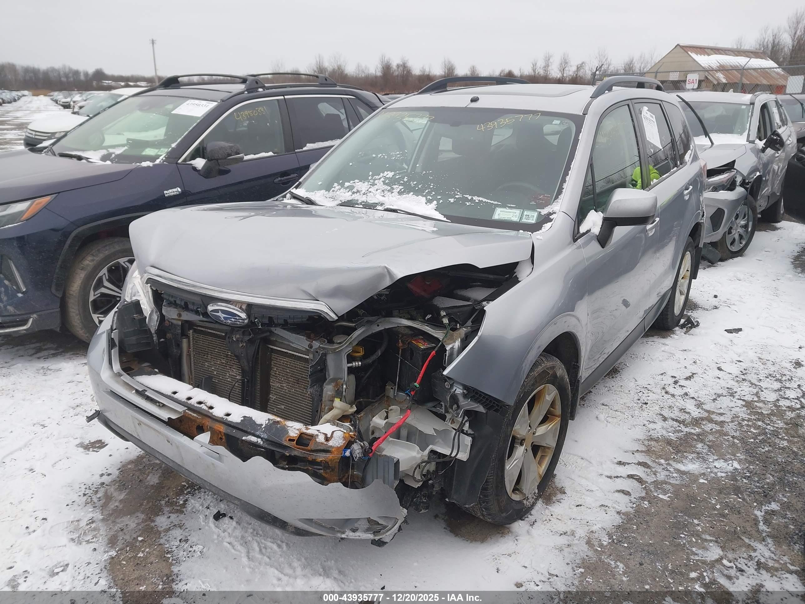 SUBARU FORESTER image 2