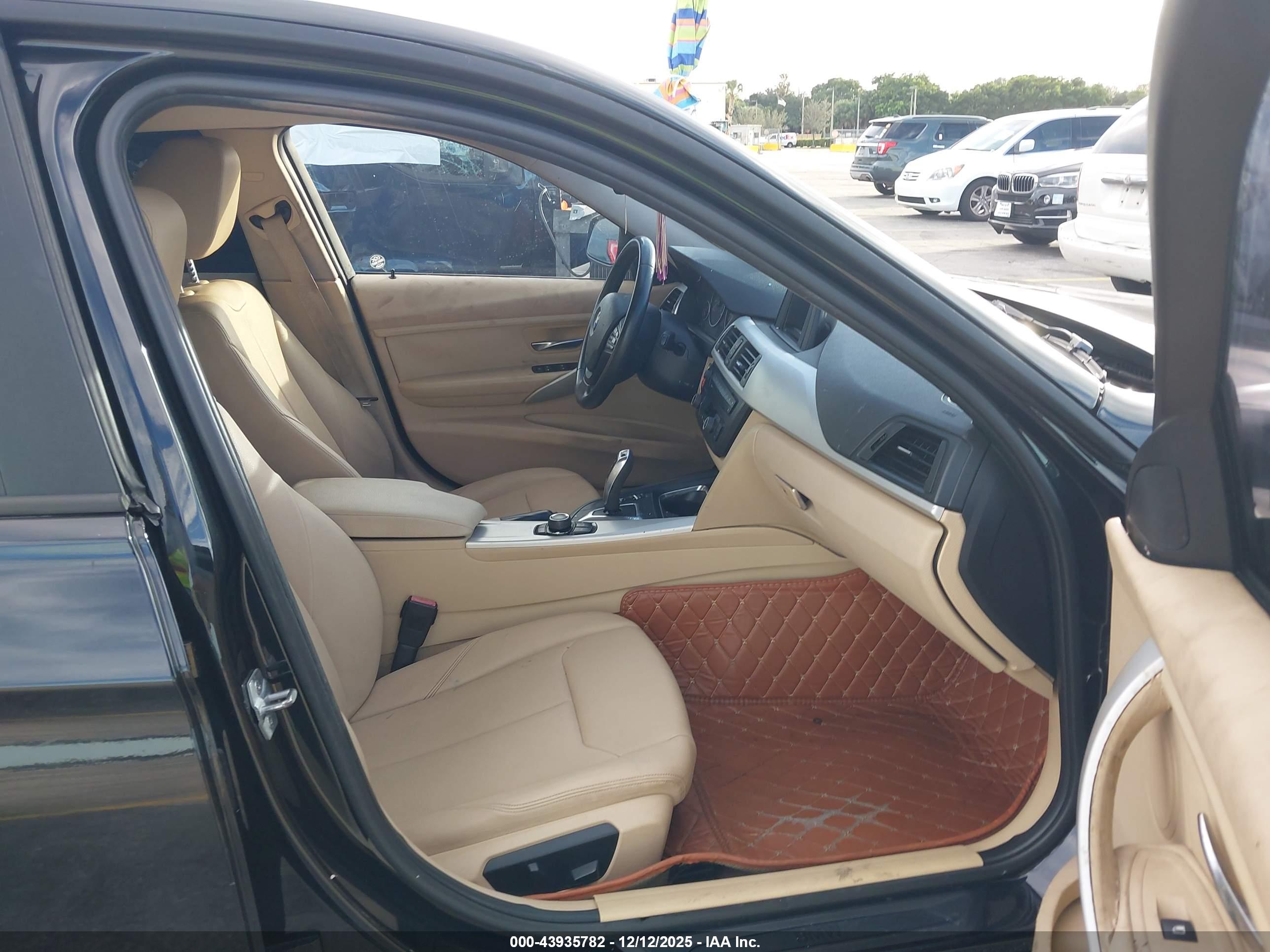 BMW 320I image 5
