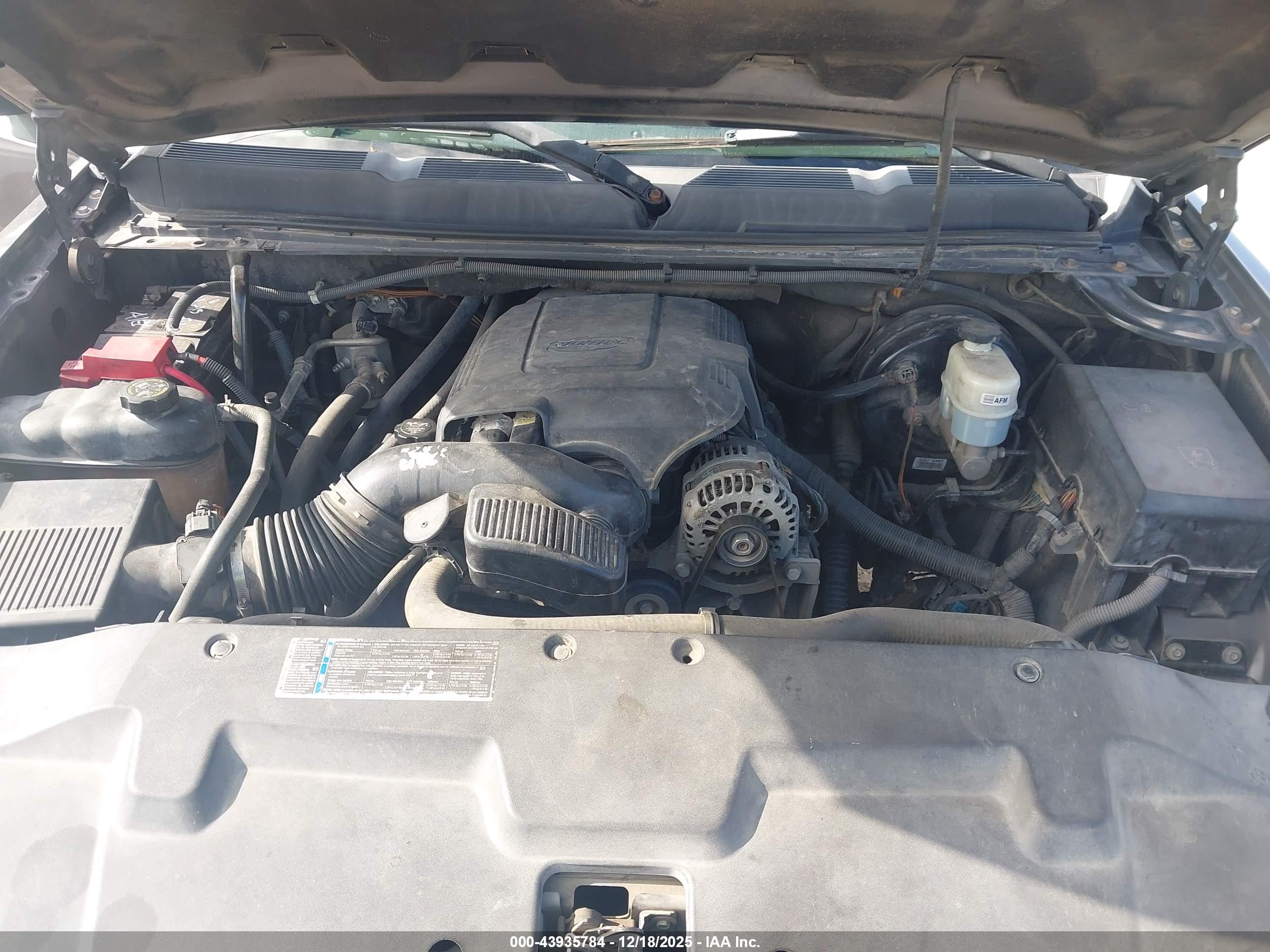 CHEVROLET SILVERADO image 10