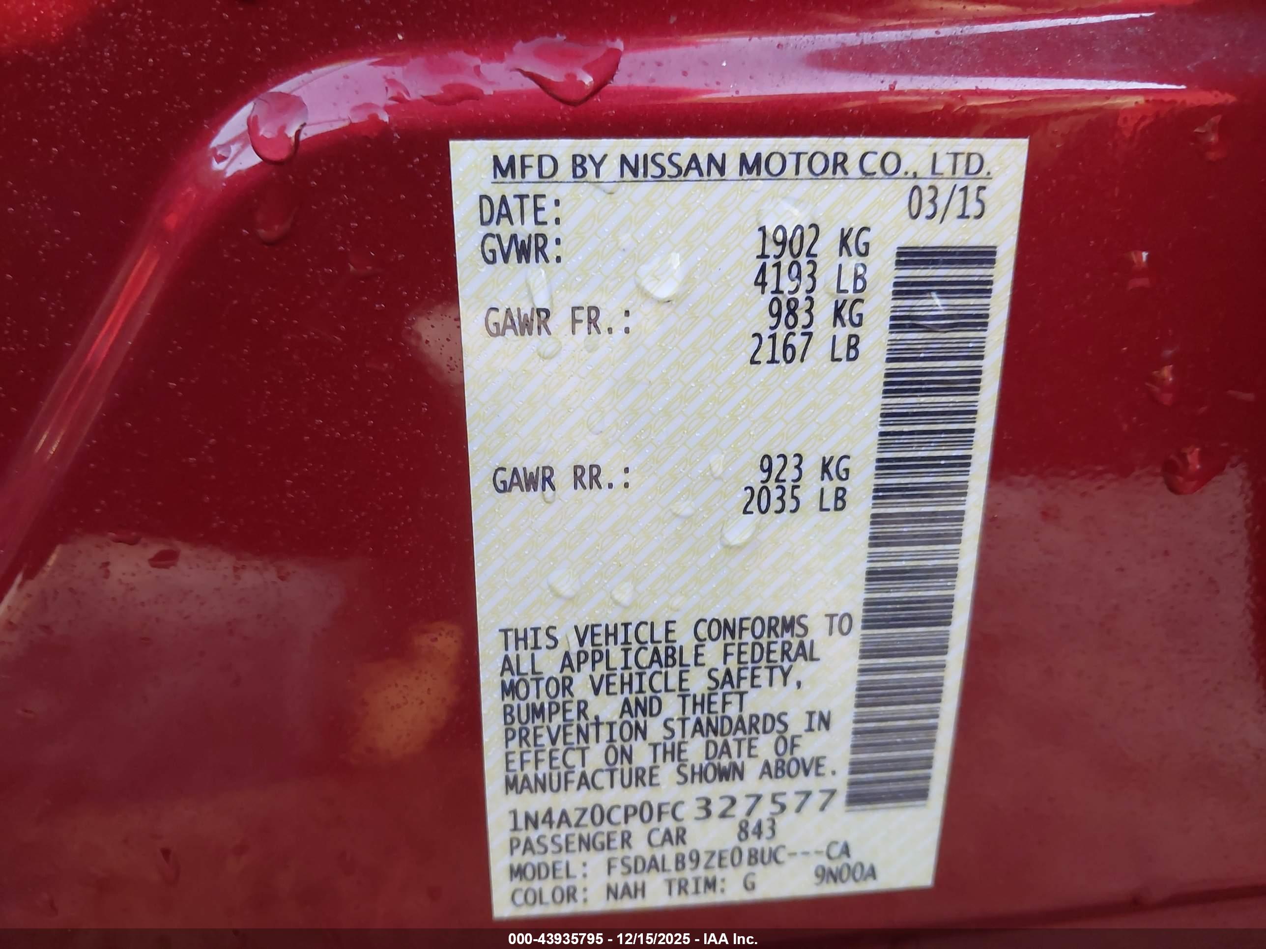 NISSAN LEAF image 9