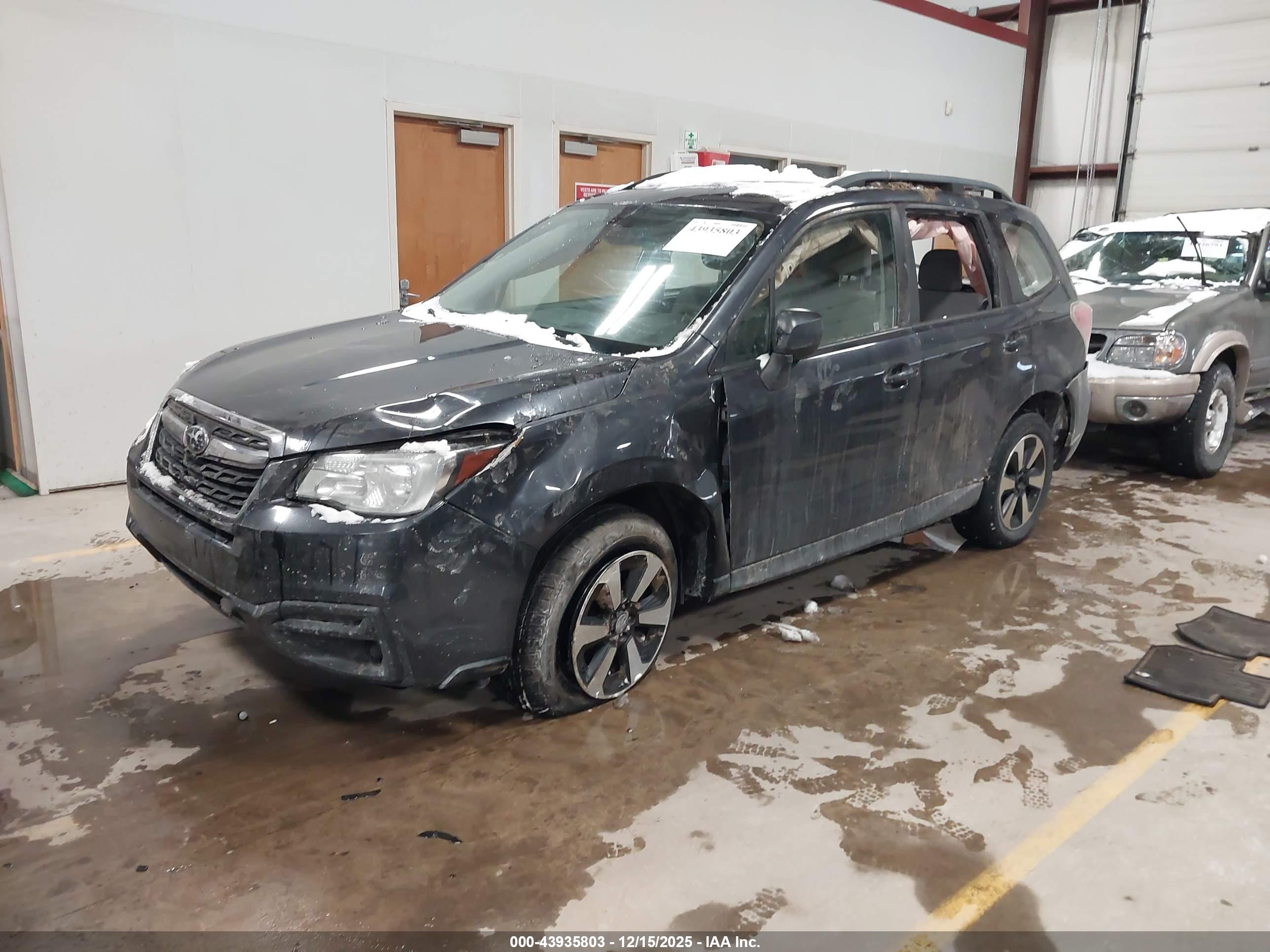 SUBARU FORESTER image 2