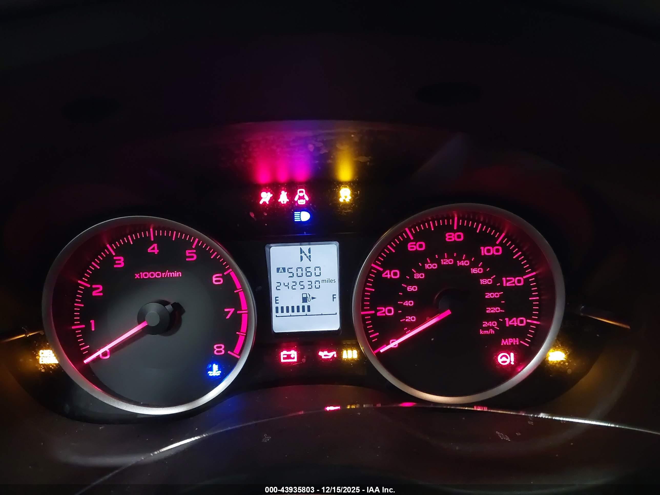 SUBARU FORESTER image 7