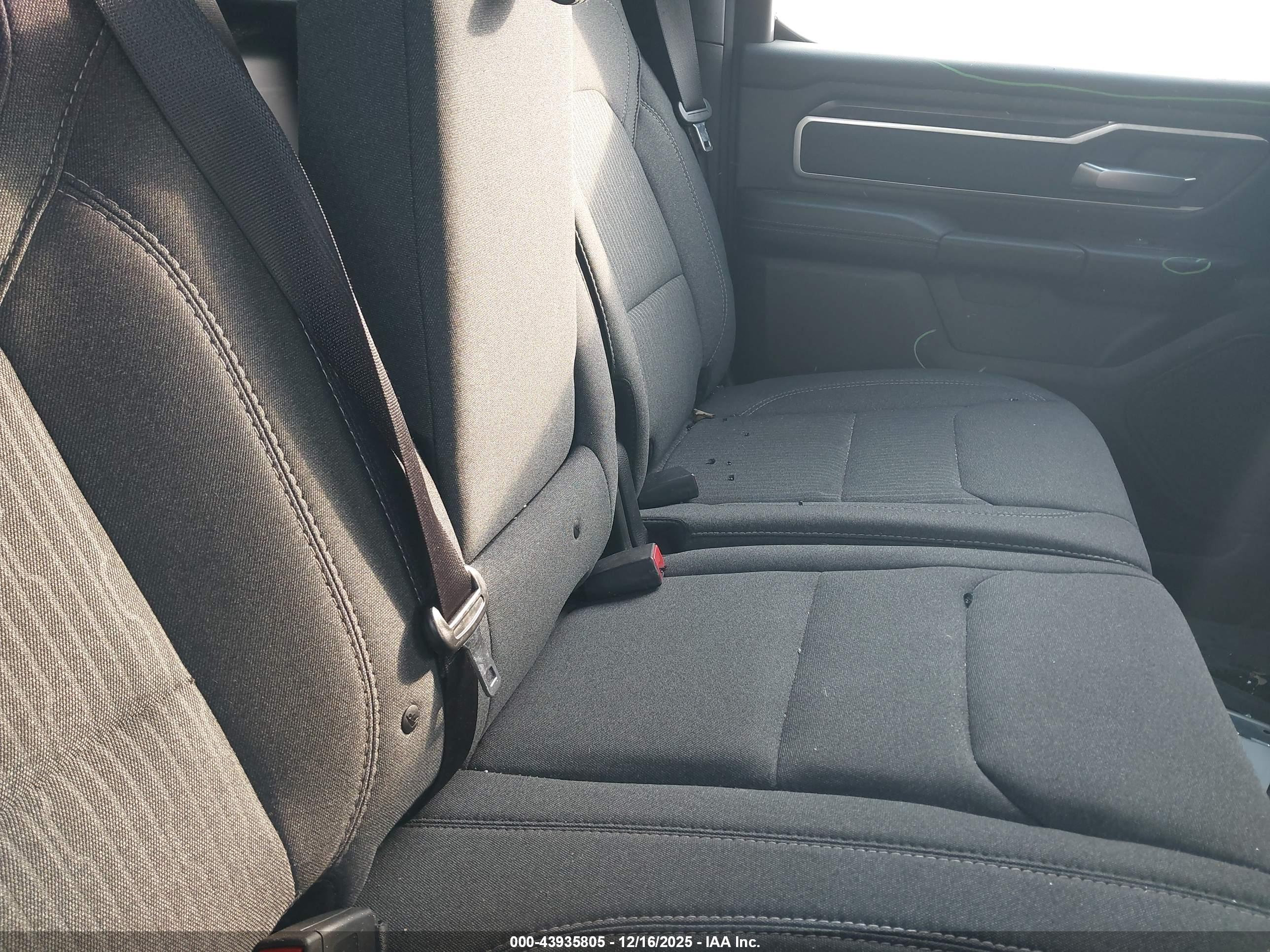 RAM 1500 image 8