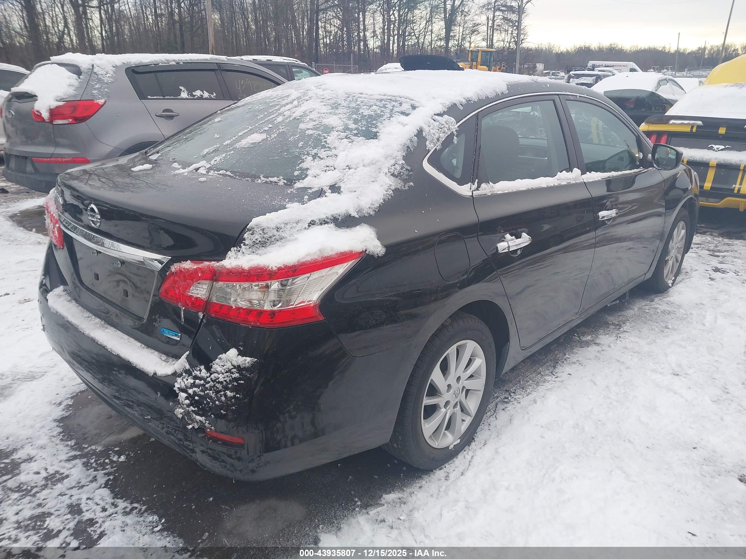 NISSAN SENTRA image 4