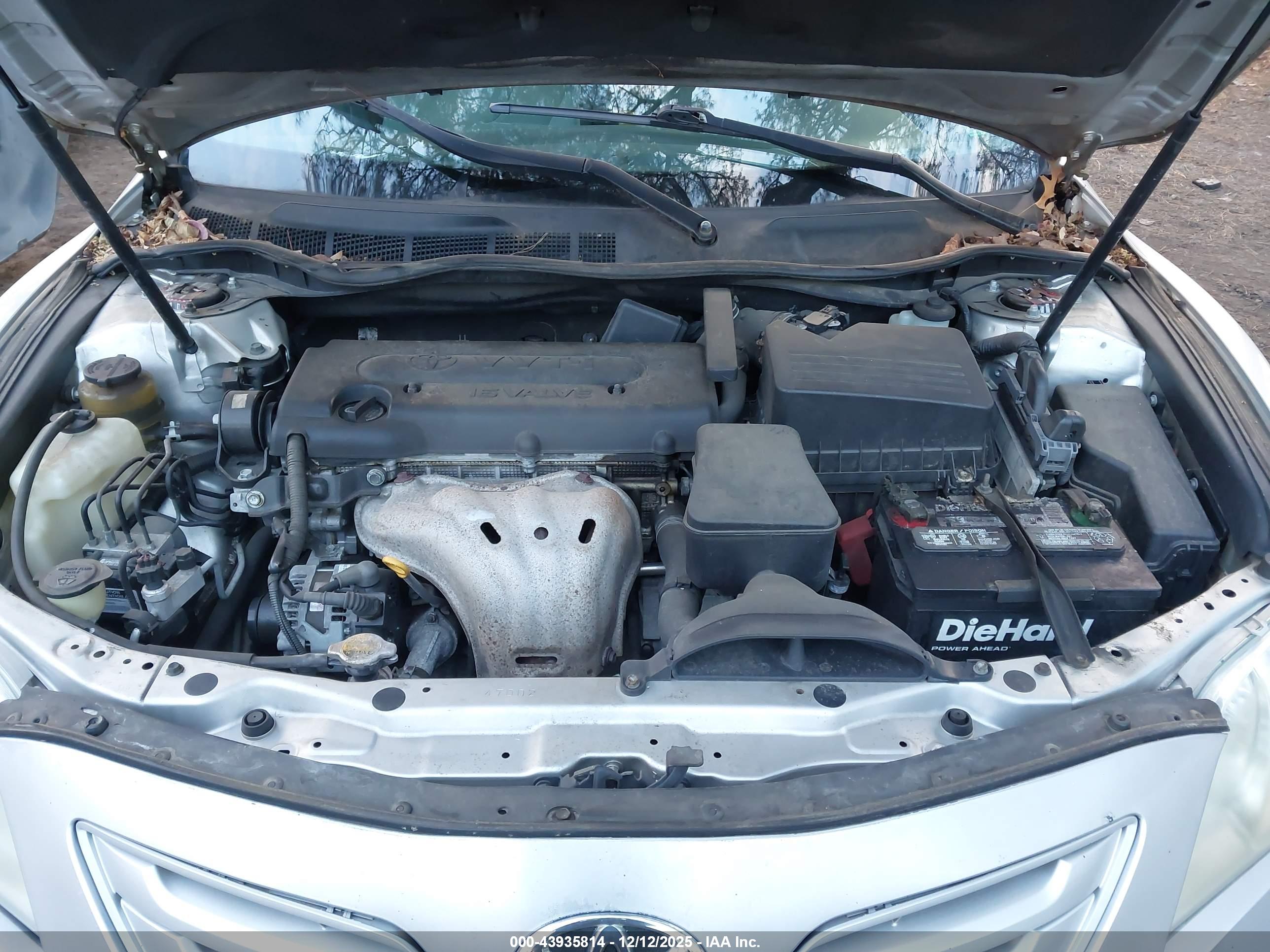 TOYOTA CAMRY image 10