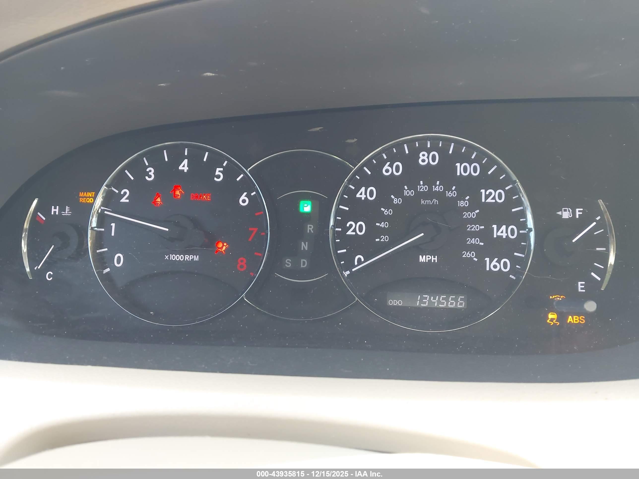 TOYOTA AVALON image 7