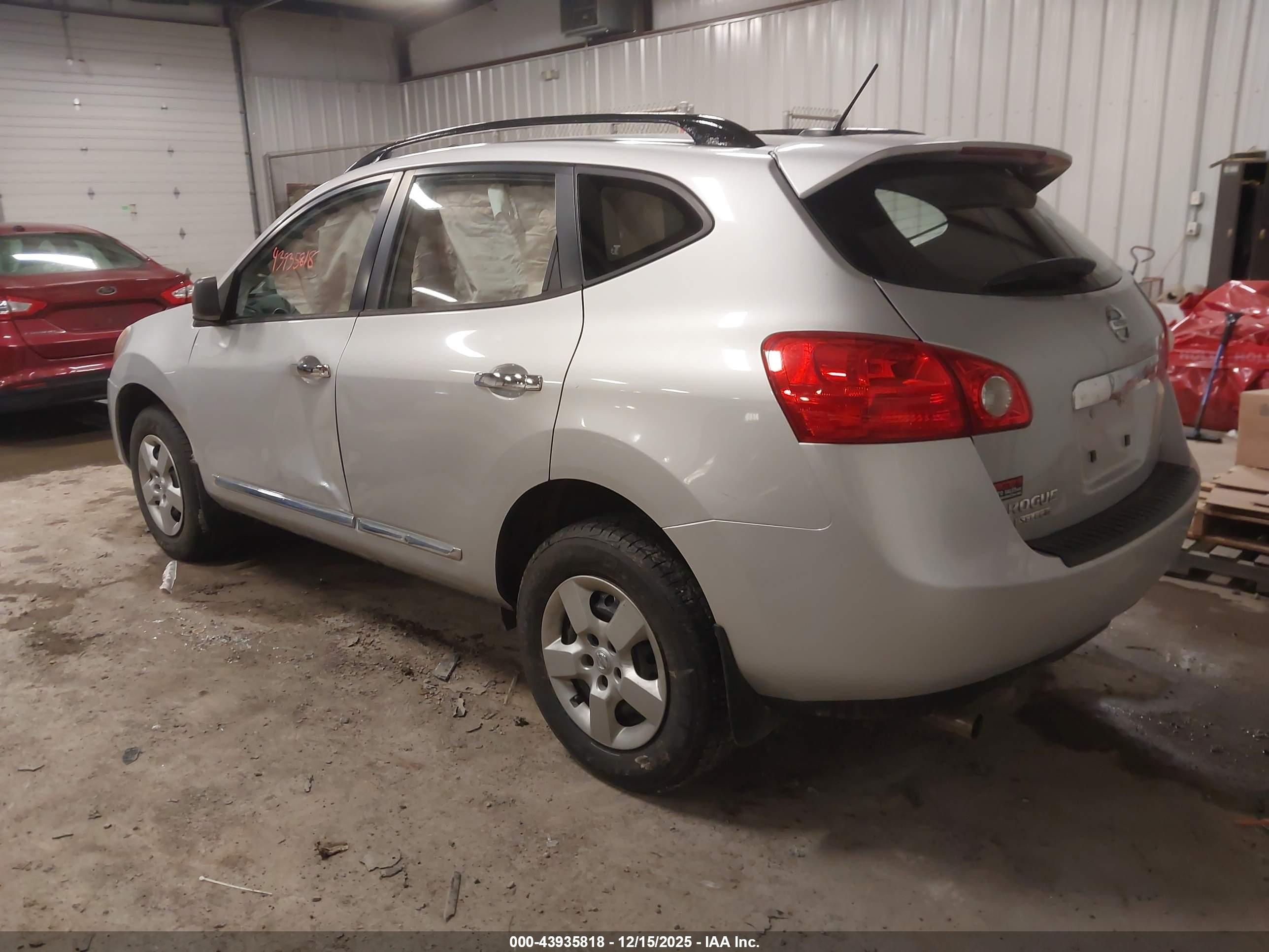 NISSAN ROGUE image 3