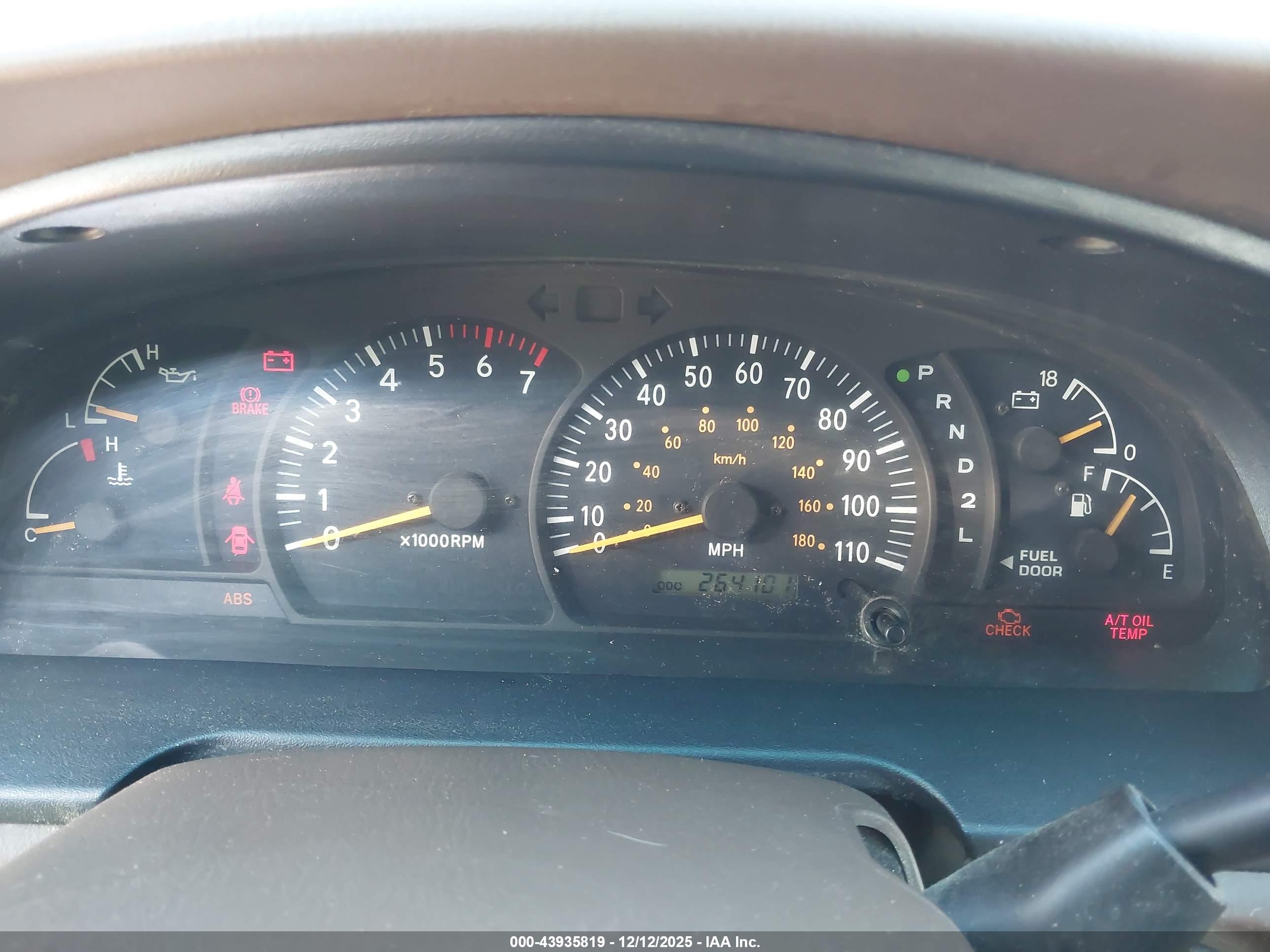 TOYOTA TUNDRA image 7