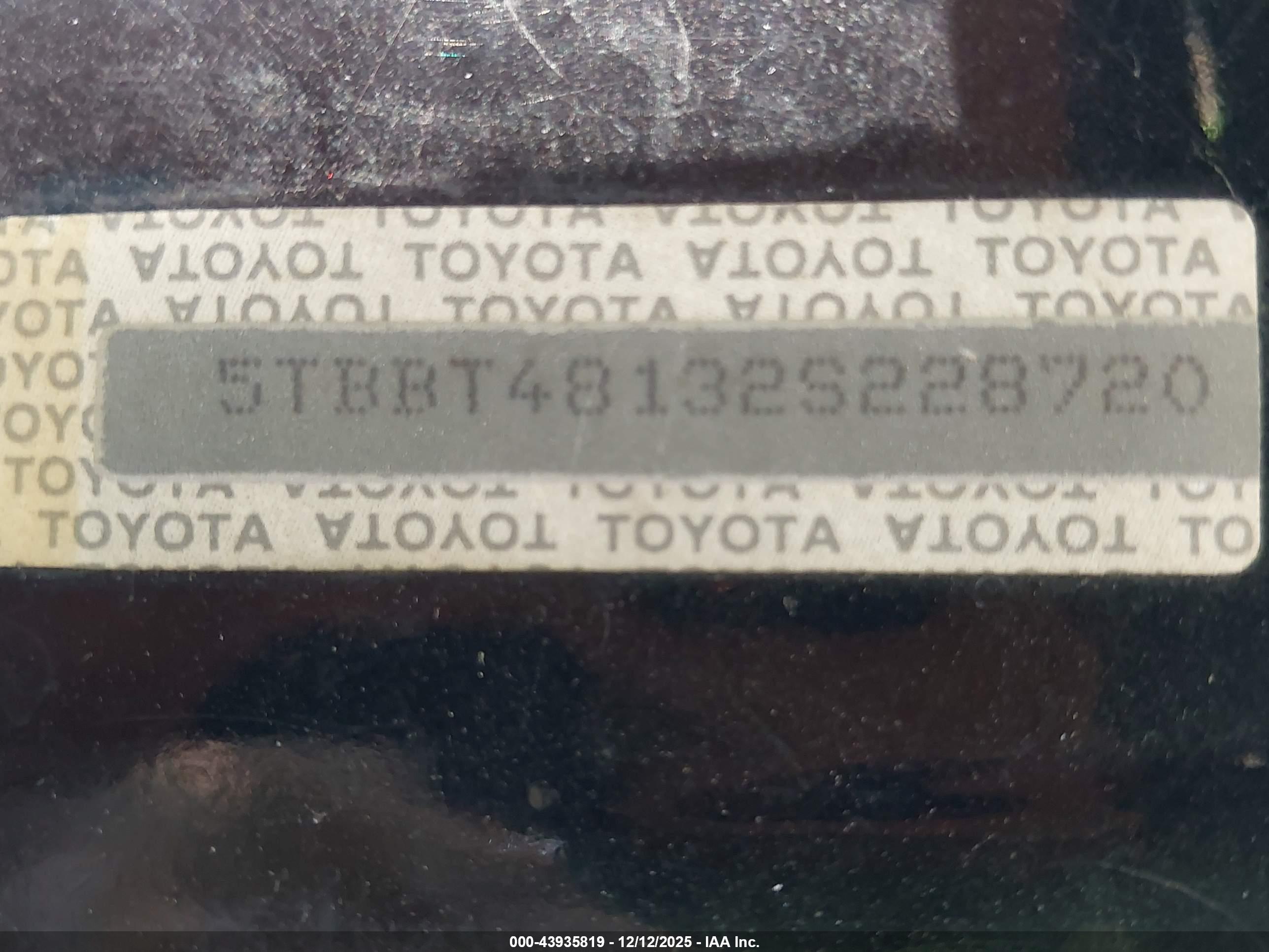 TOYOTA TUNDRA image 9