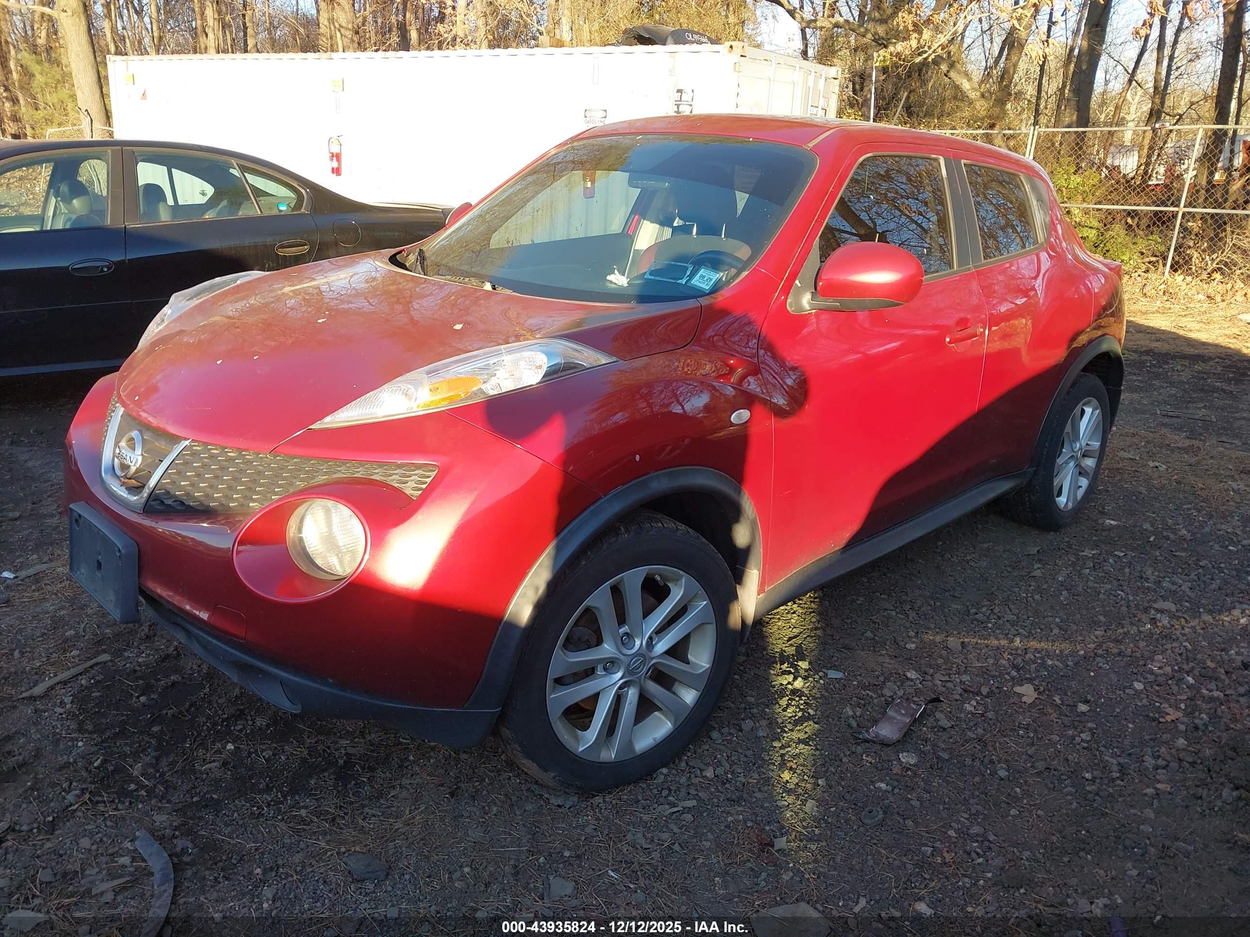 NISSAN JUKE image 2