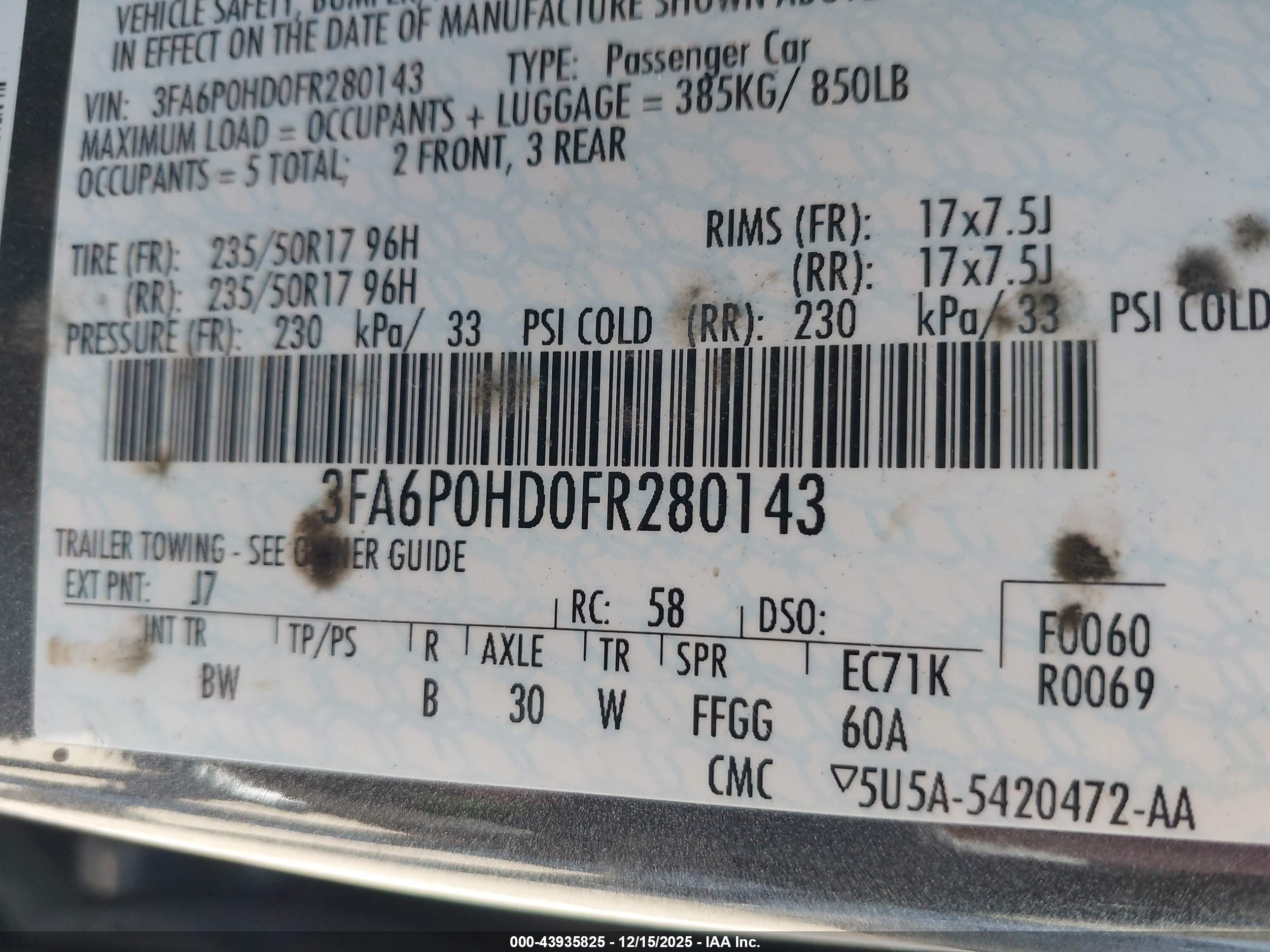 FORD FUSION image 9