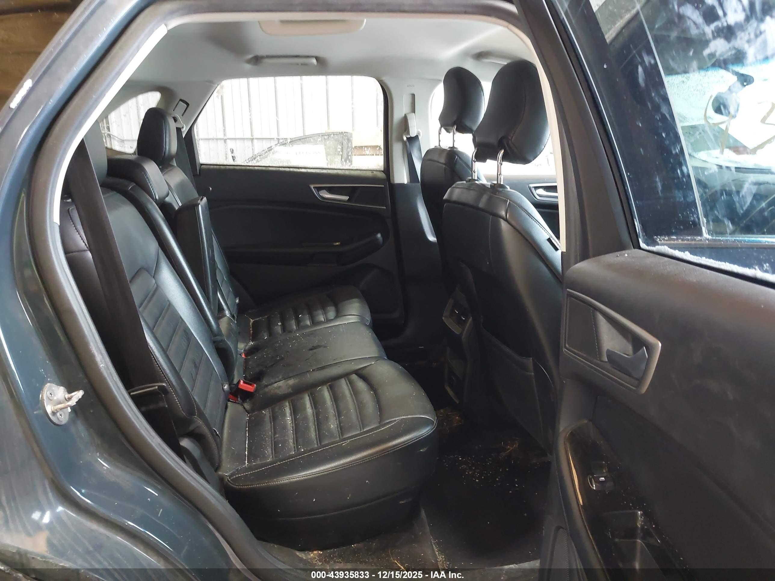 FORD EDGE image 8