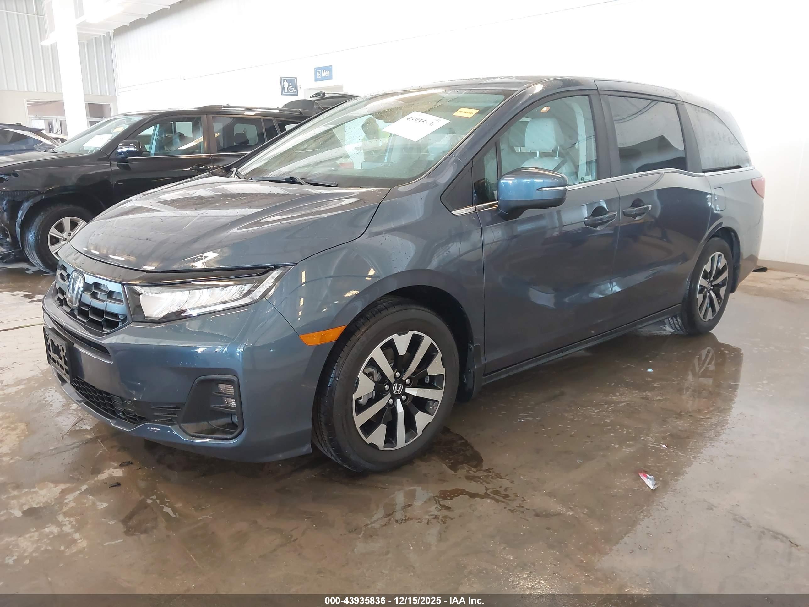 HONDA ODYSSEY image 2