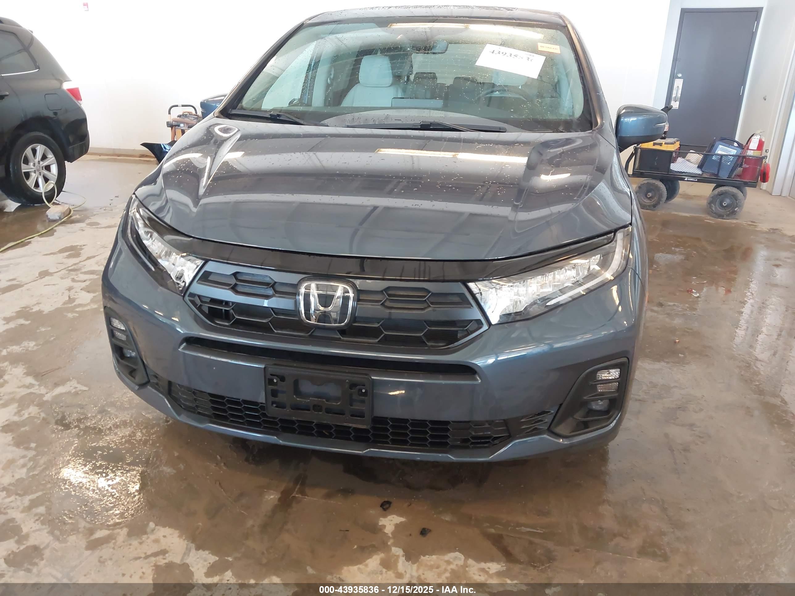 HONDA ODYSSEY image 6