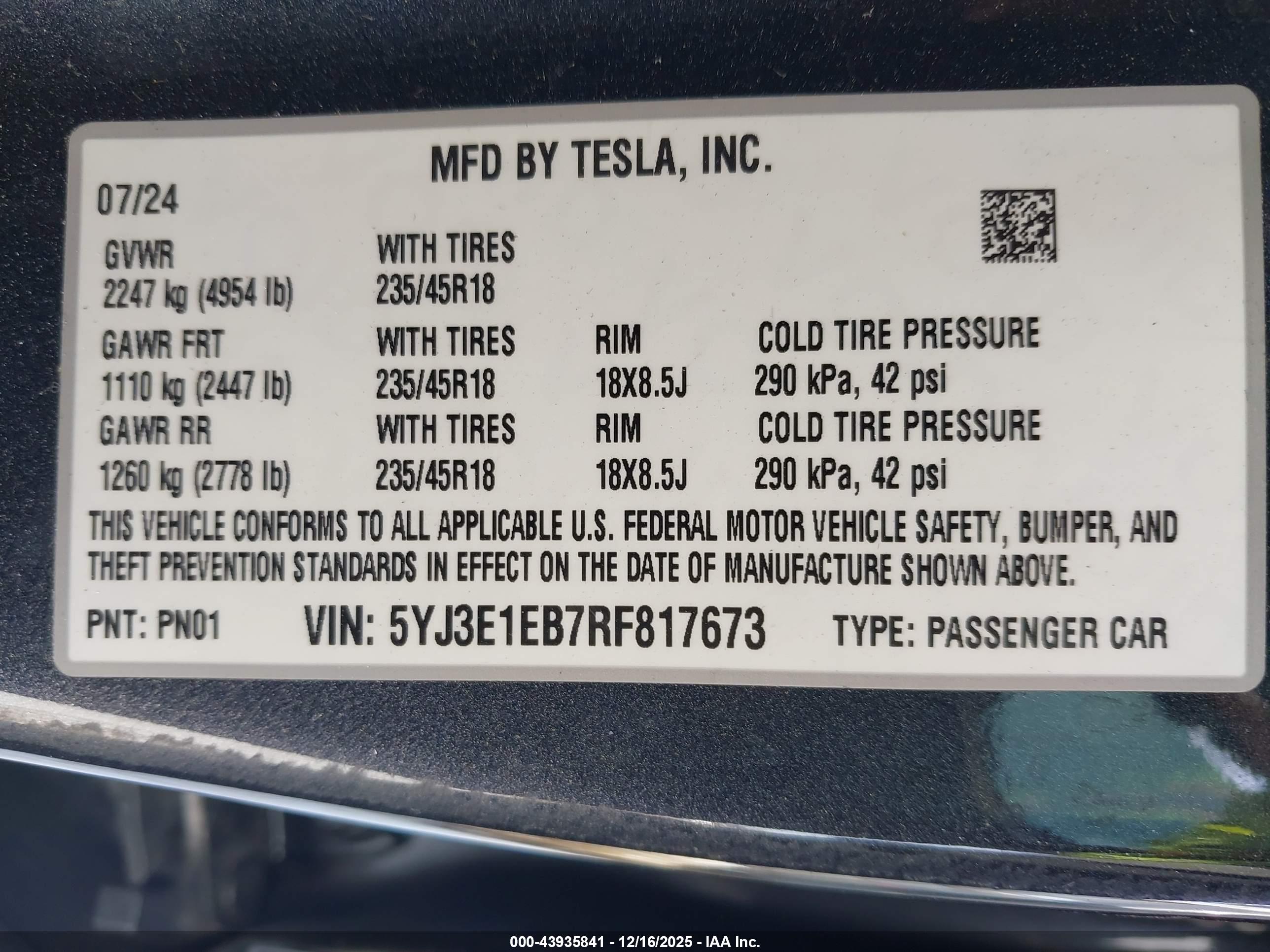 TESLA MODEL image 9