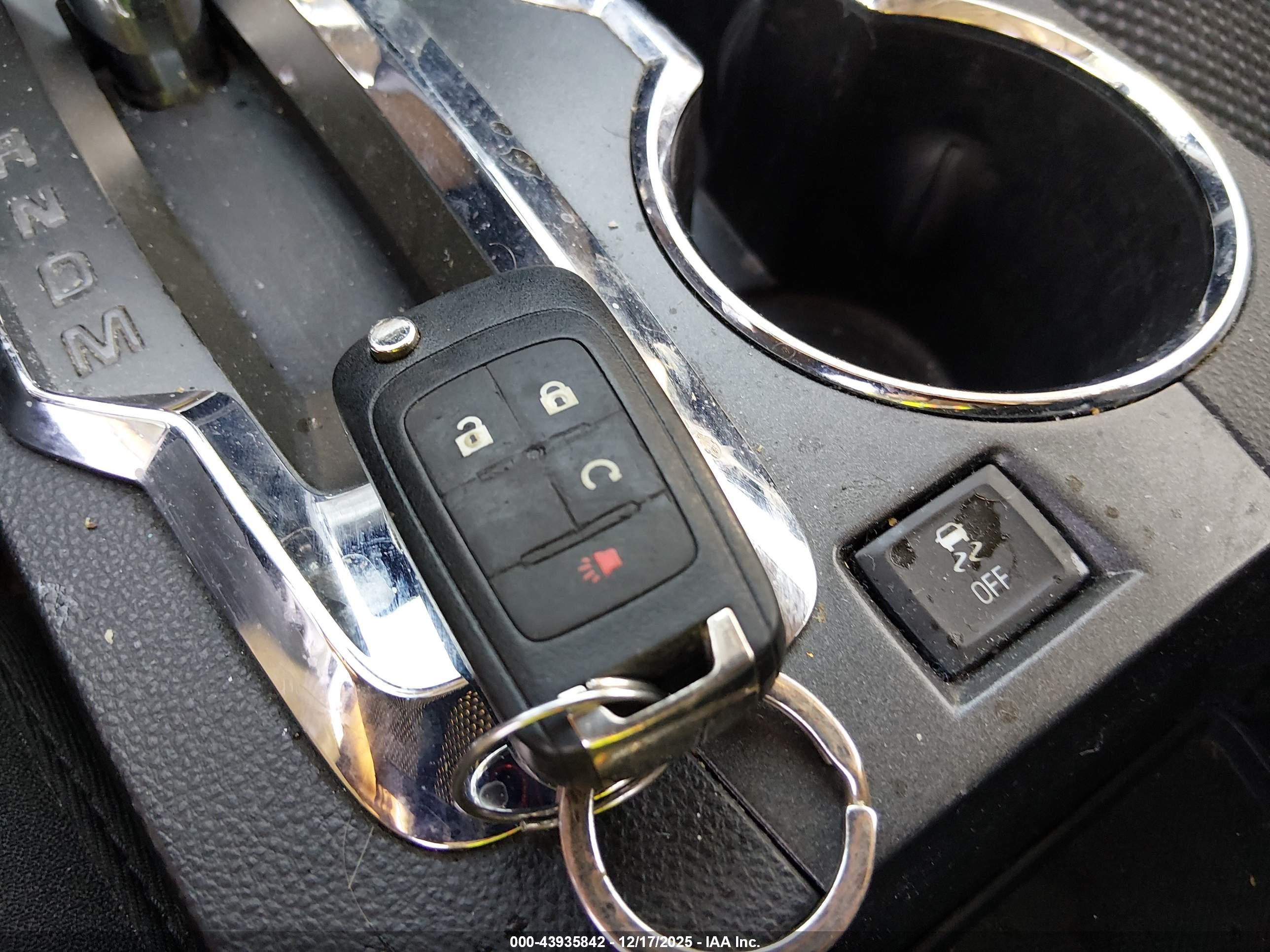 CHEVROLET EQUINOX image 11