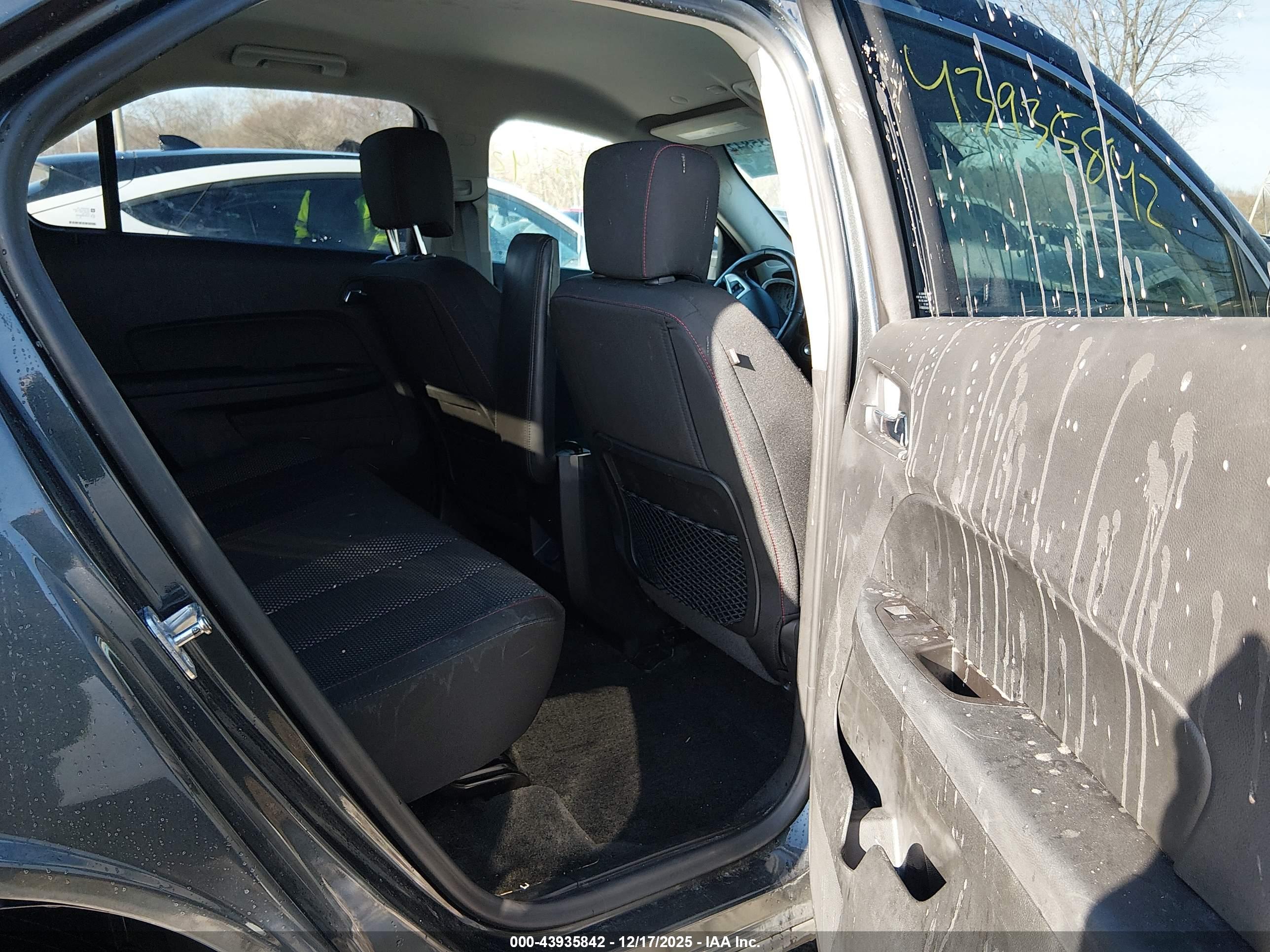 CHEVROLET EQUINOX image 8