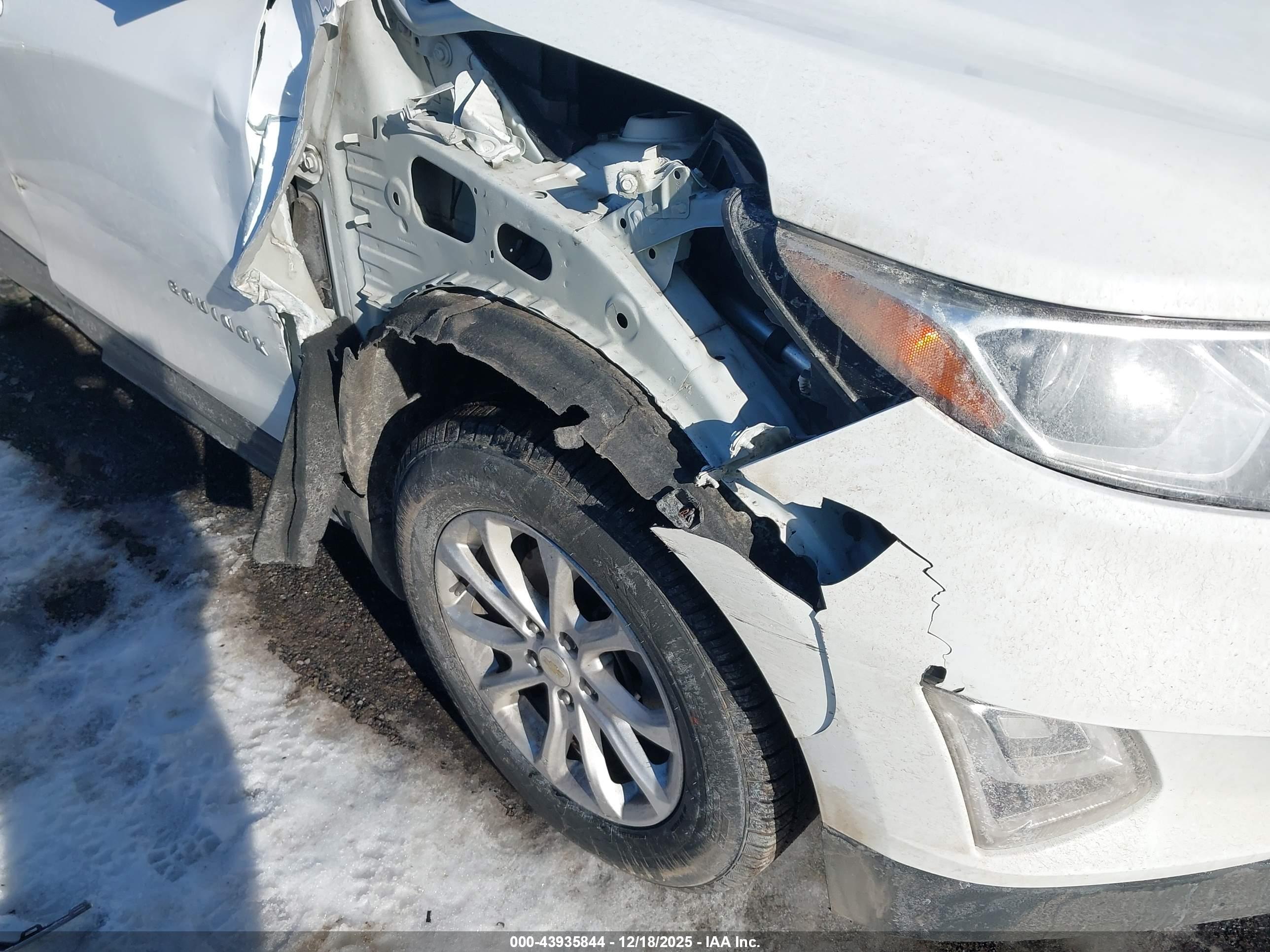 CHEVROLET EQUINOX image 6