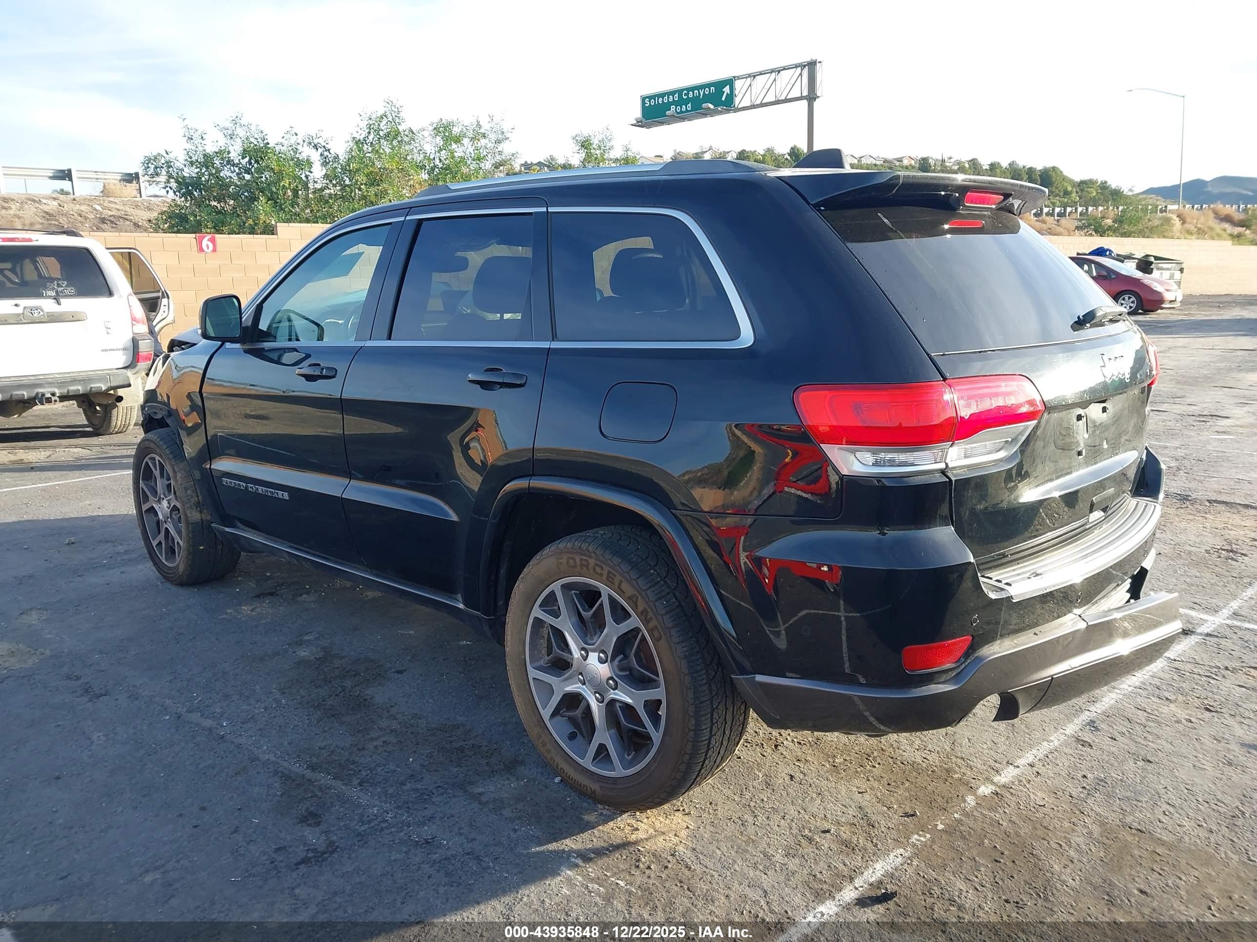 JEEP GRAND image 3