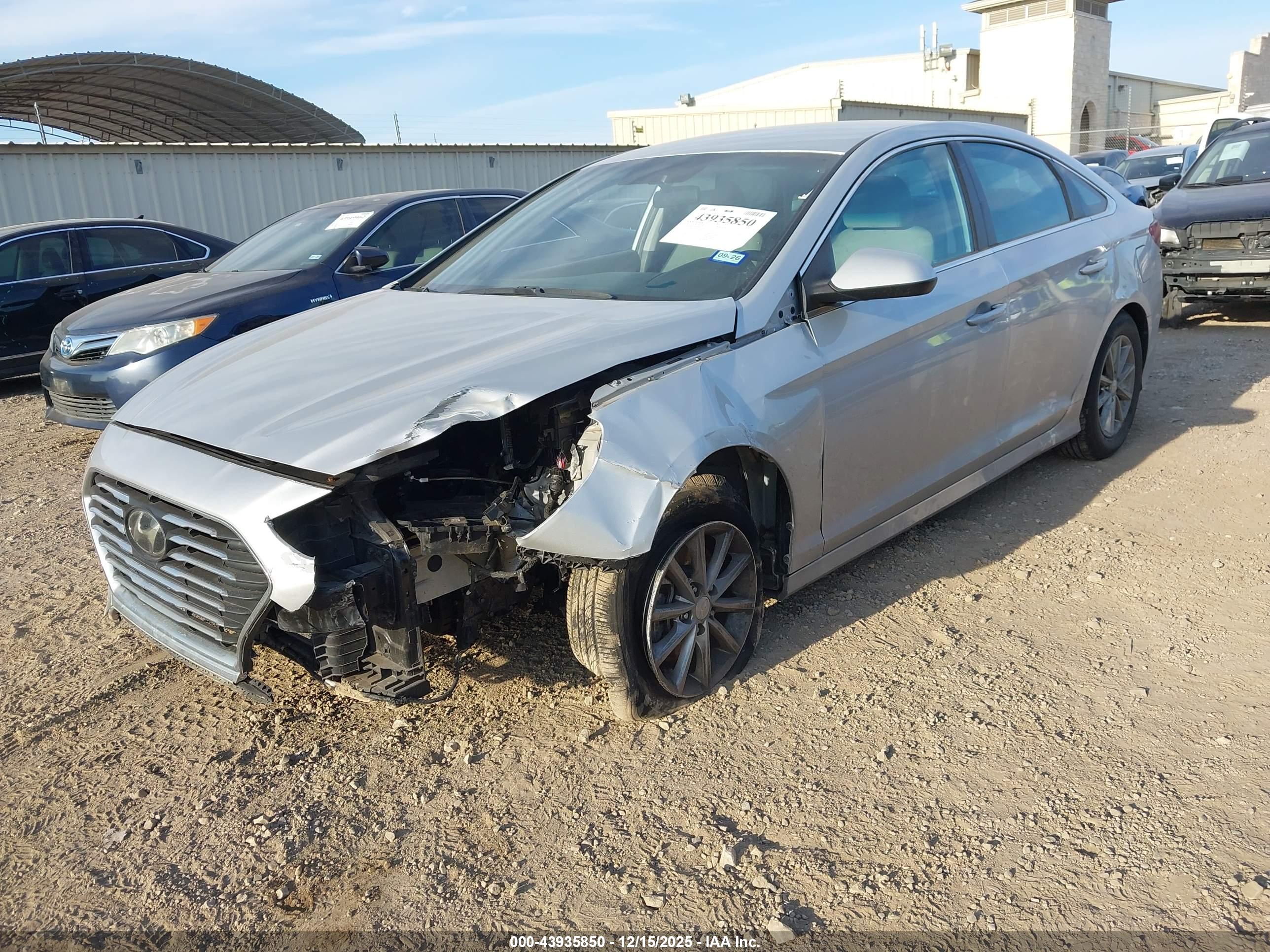 HYUNDAI SONATA image 2