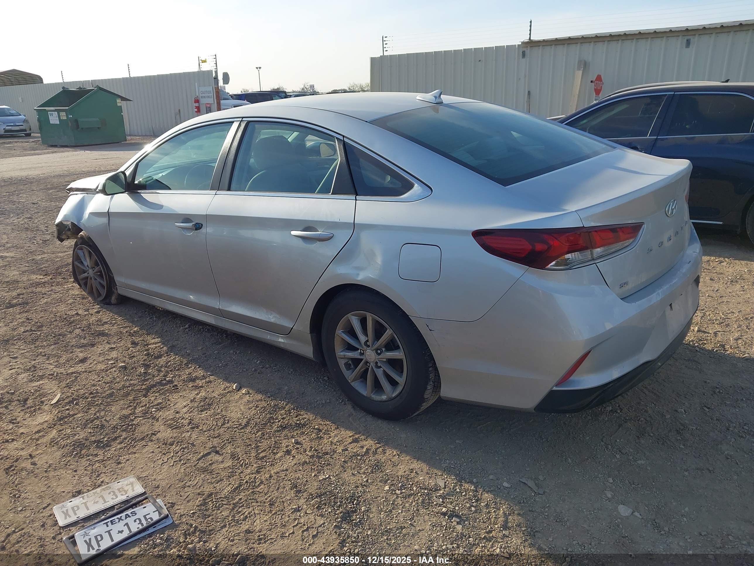 HYUNDAI SONATA image 3
