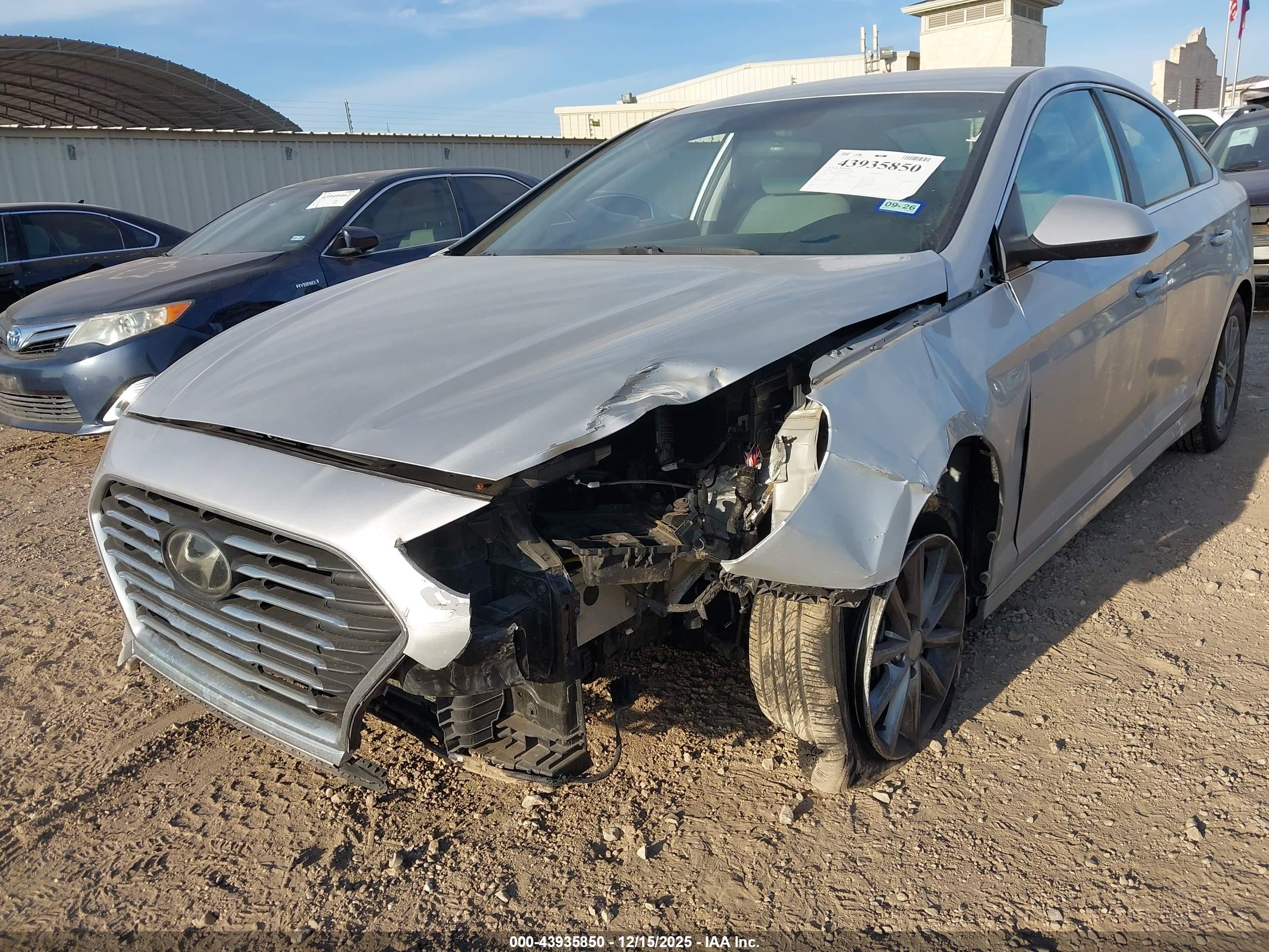 HYUNDAI SONATA image 6
